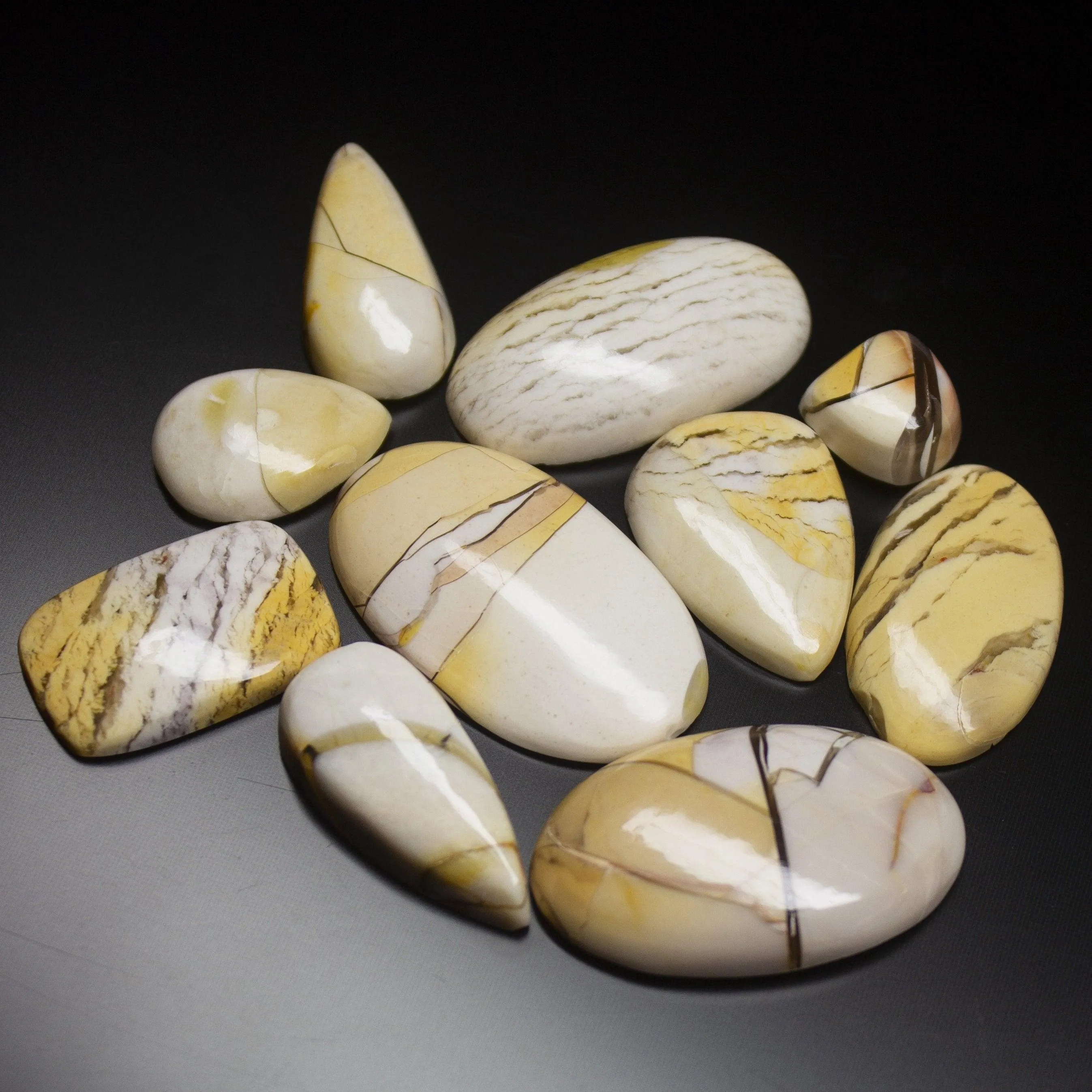 120.5 carats, Natural Jasper Smooth Polished Mixed Shape Cabochon Loose Gemstone Lot