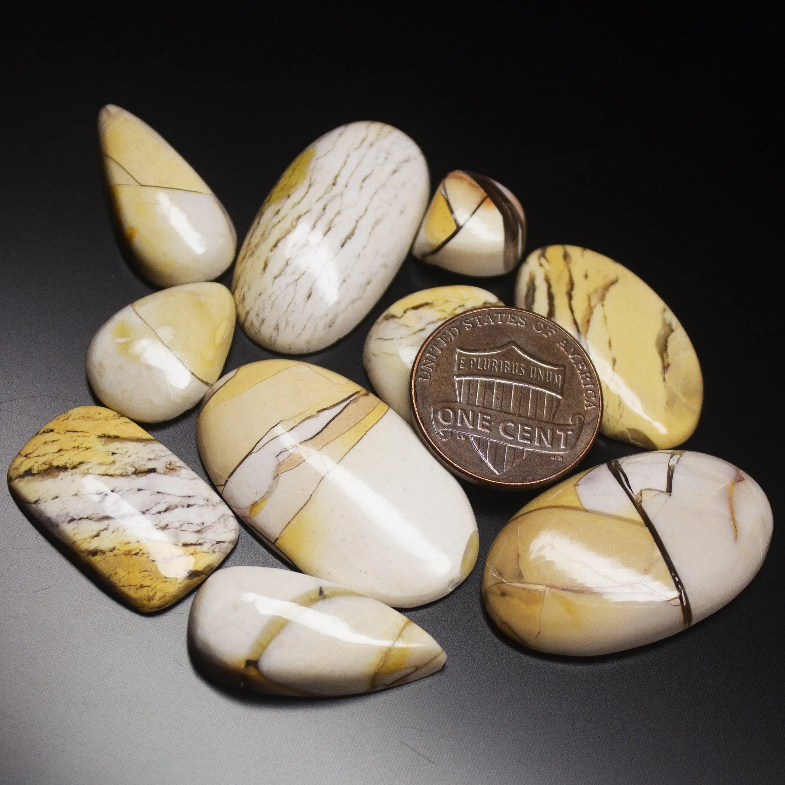 120.5 carats, Natural Jasper Smooth Polished Mixed Shape Cabochon Loose Gemstone Lot