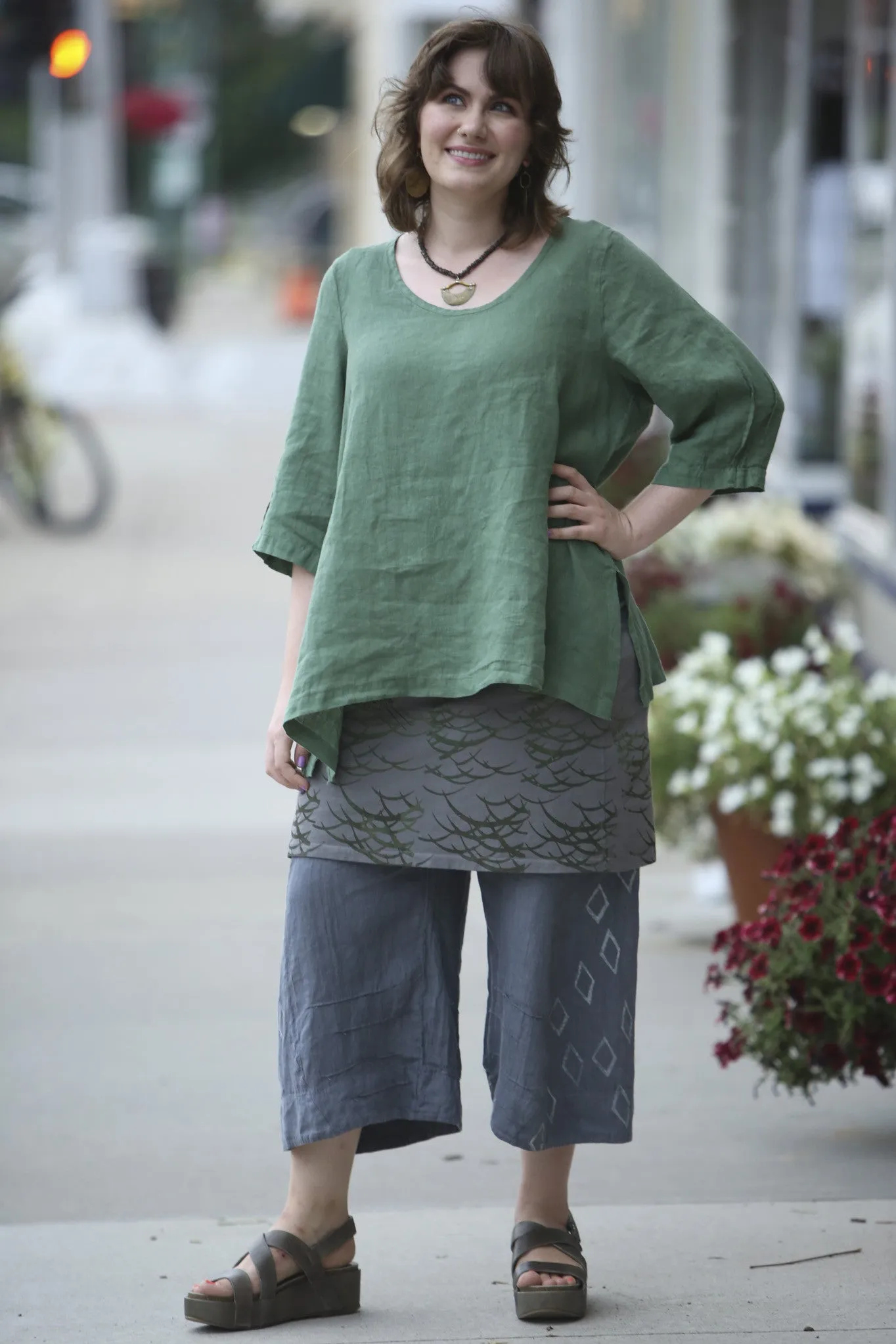 2183 Relaxed Linen Top-Seaweed -U