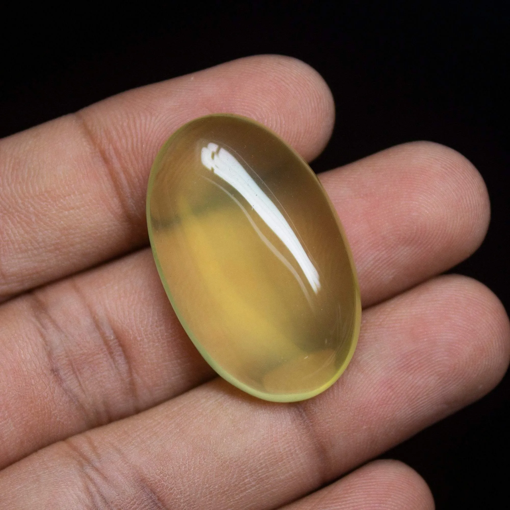 53 carats, 33x20mm, Natural Lemon Quartz Smooth Polished Heart Cabochon Loose Gemstone