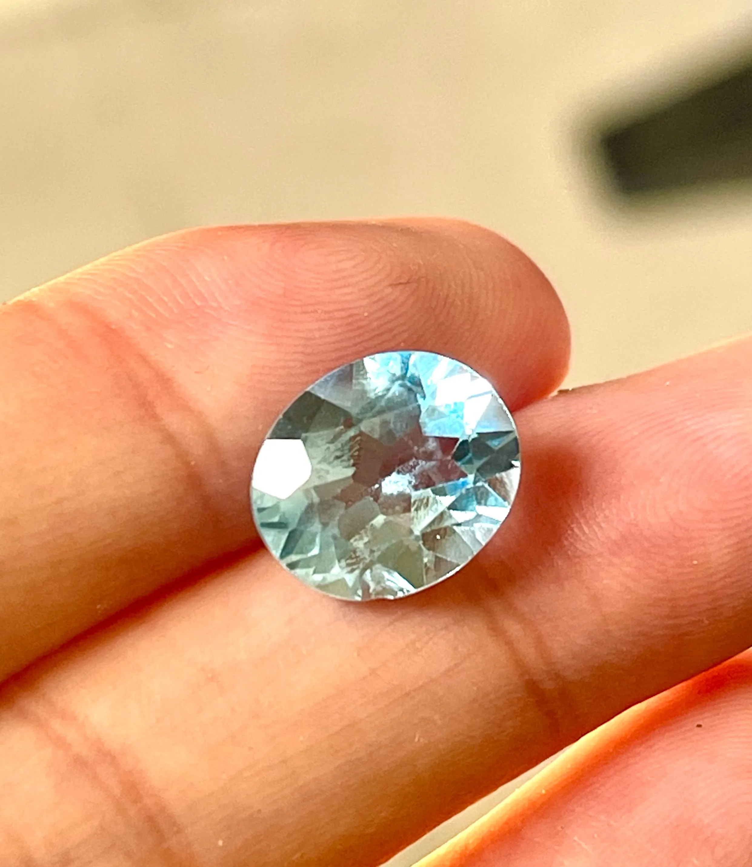 5.5 Carats Oval Blue Topaz Loose Stone