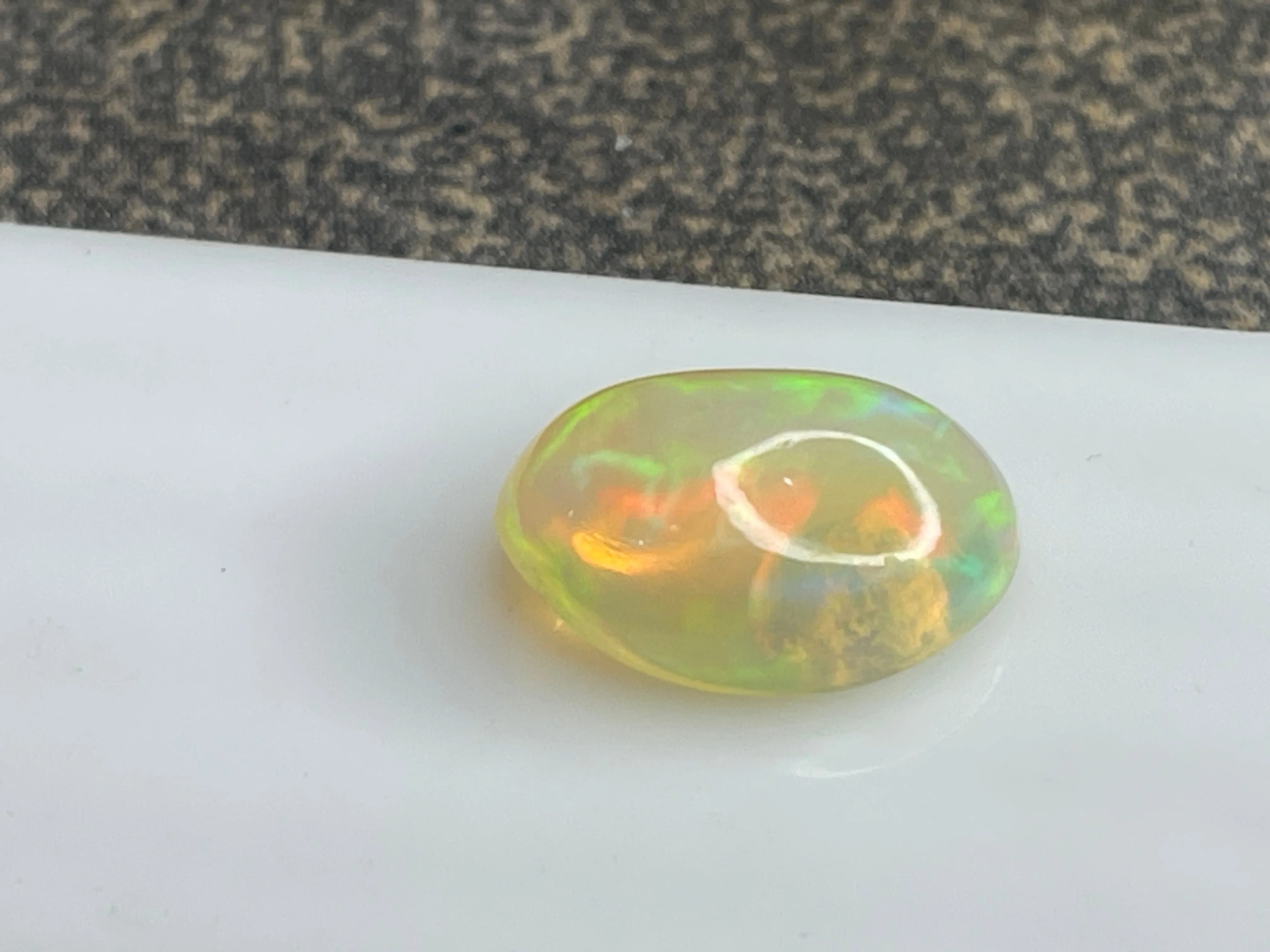 7.7 carats Oval Natural Ethiopian Opal