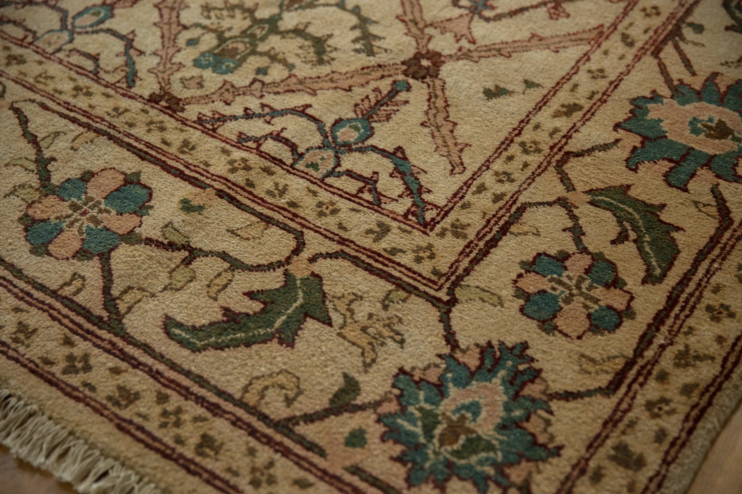8x10 Vintage Agra Carpet