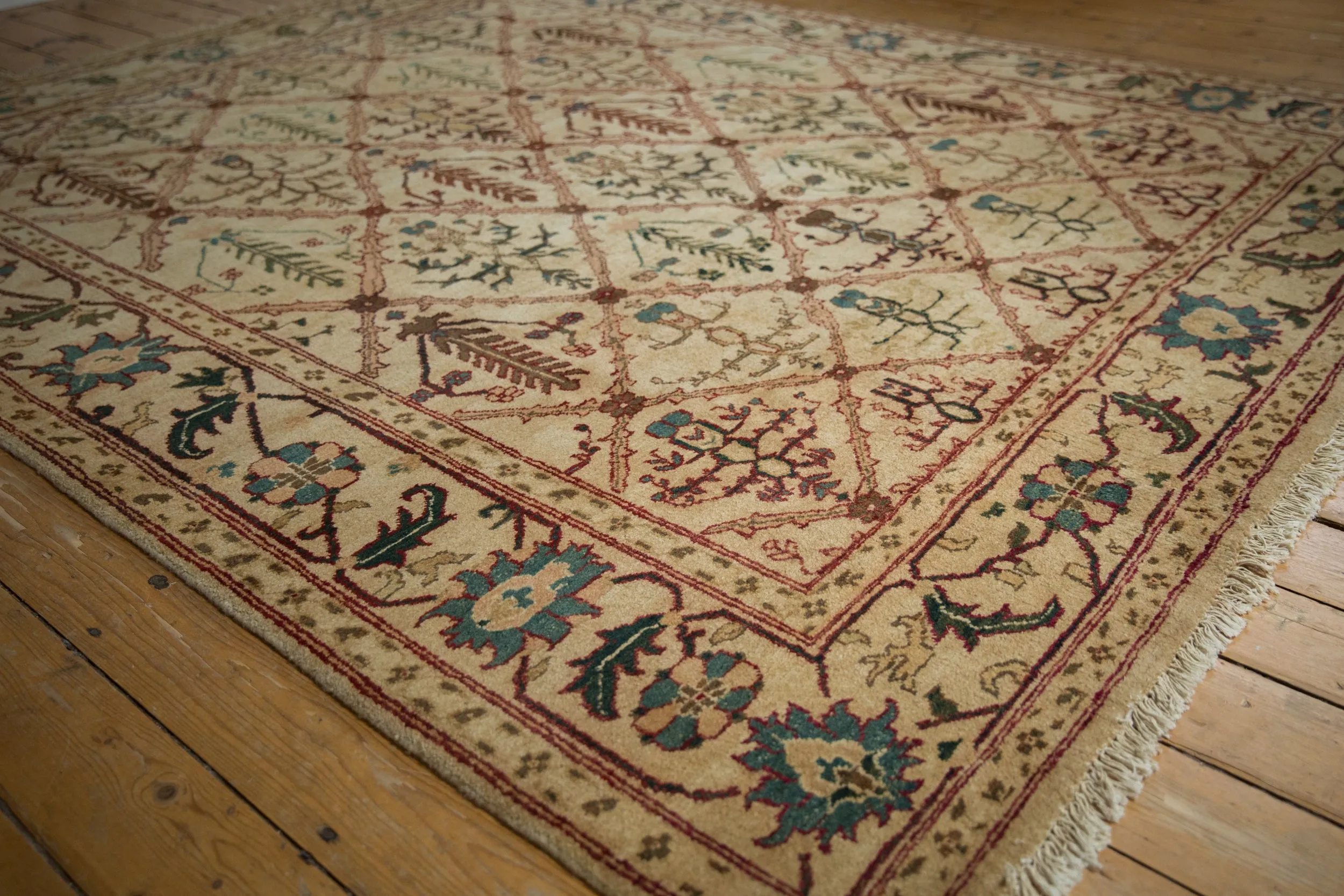 8x10 Vintage Agra Carpet