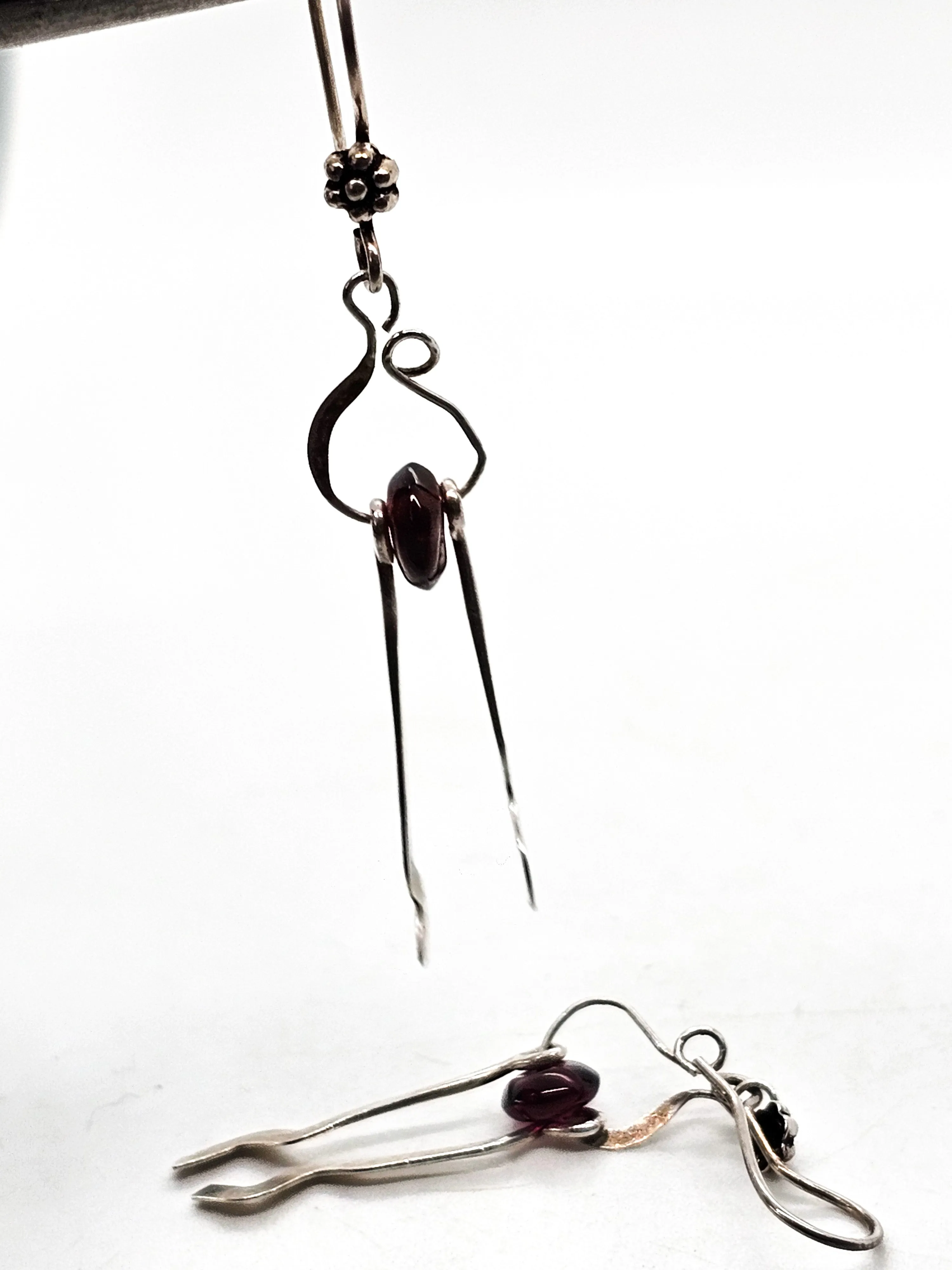Abstract Artisan Modernist drop red garnet gemstone beaded vintage sterling silver earrings