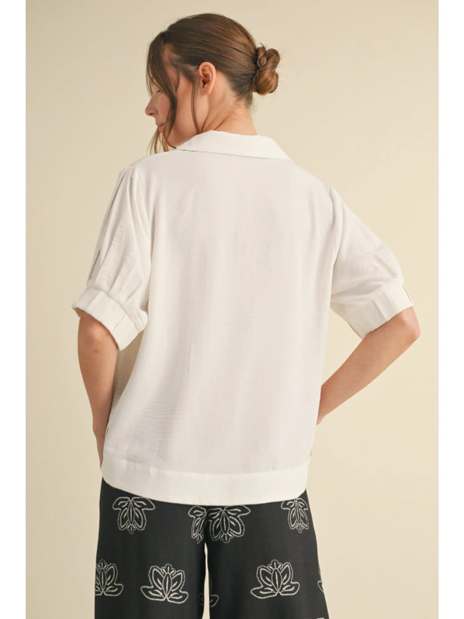 Air Flow Collared Short Sleeve Blouse