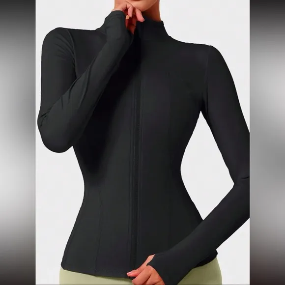 Athletic wear jacket women’s black thumb hole sports gym jacket NWT