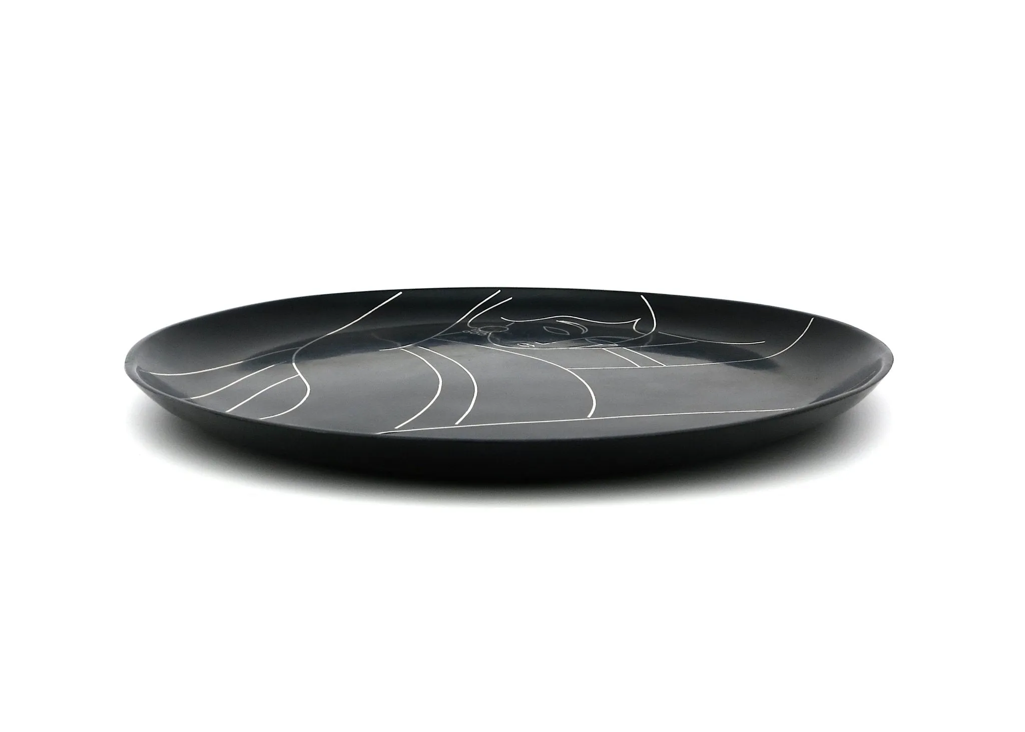 Avani decorative plate