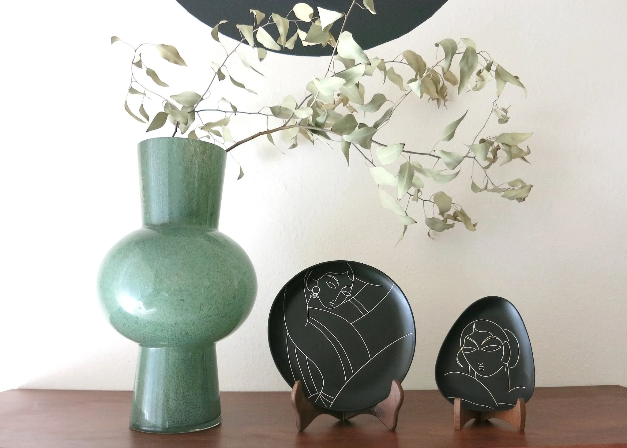Avani decorative plate