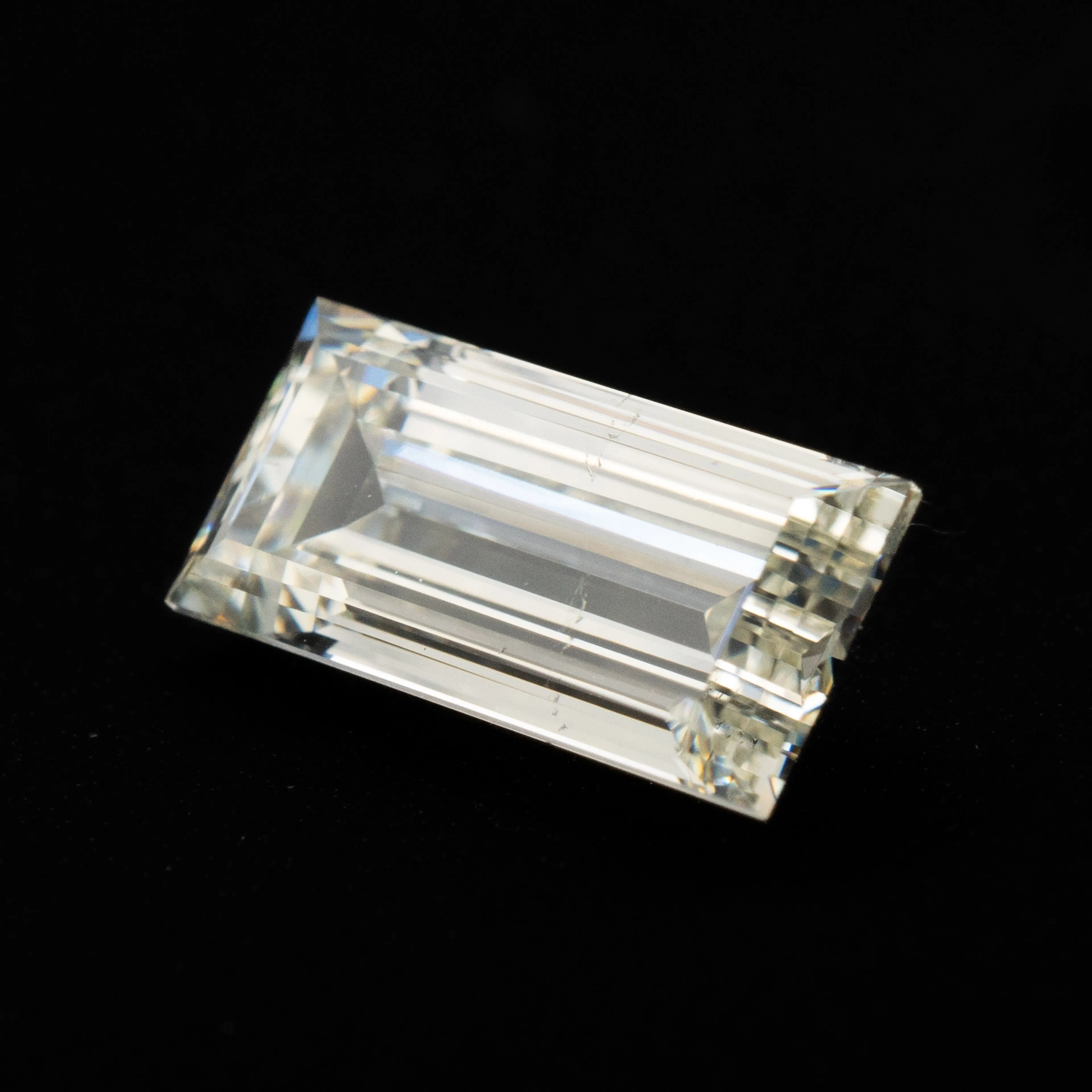 Baguette Diamond | 1.57ct | L SI1