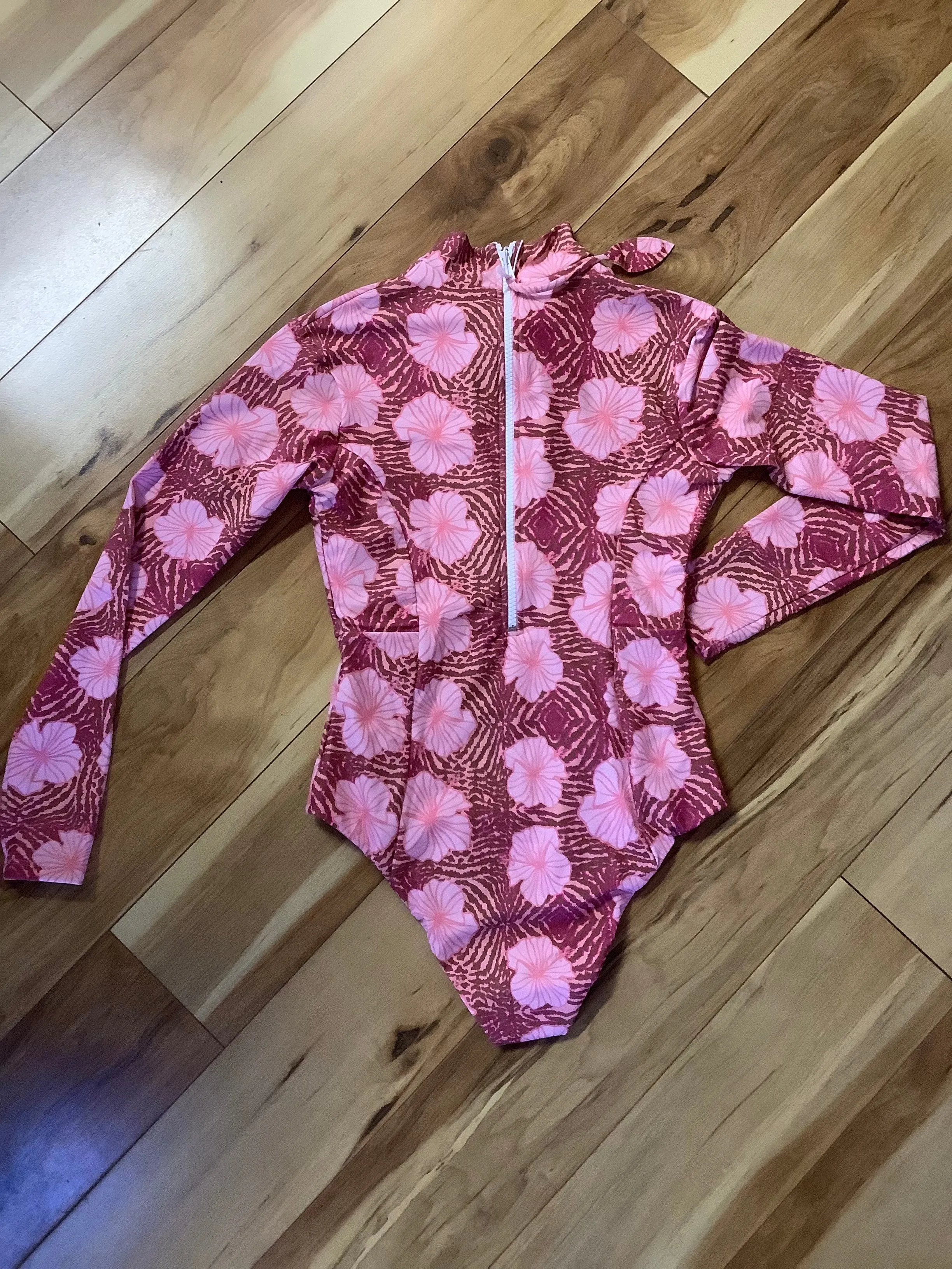 BENOA22 NALU SURF SUIT - WILD THING ‘EXCLUSIVE’