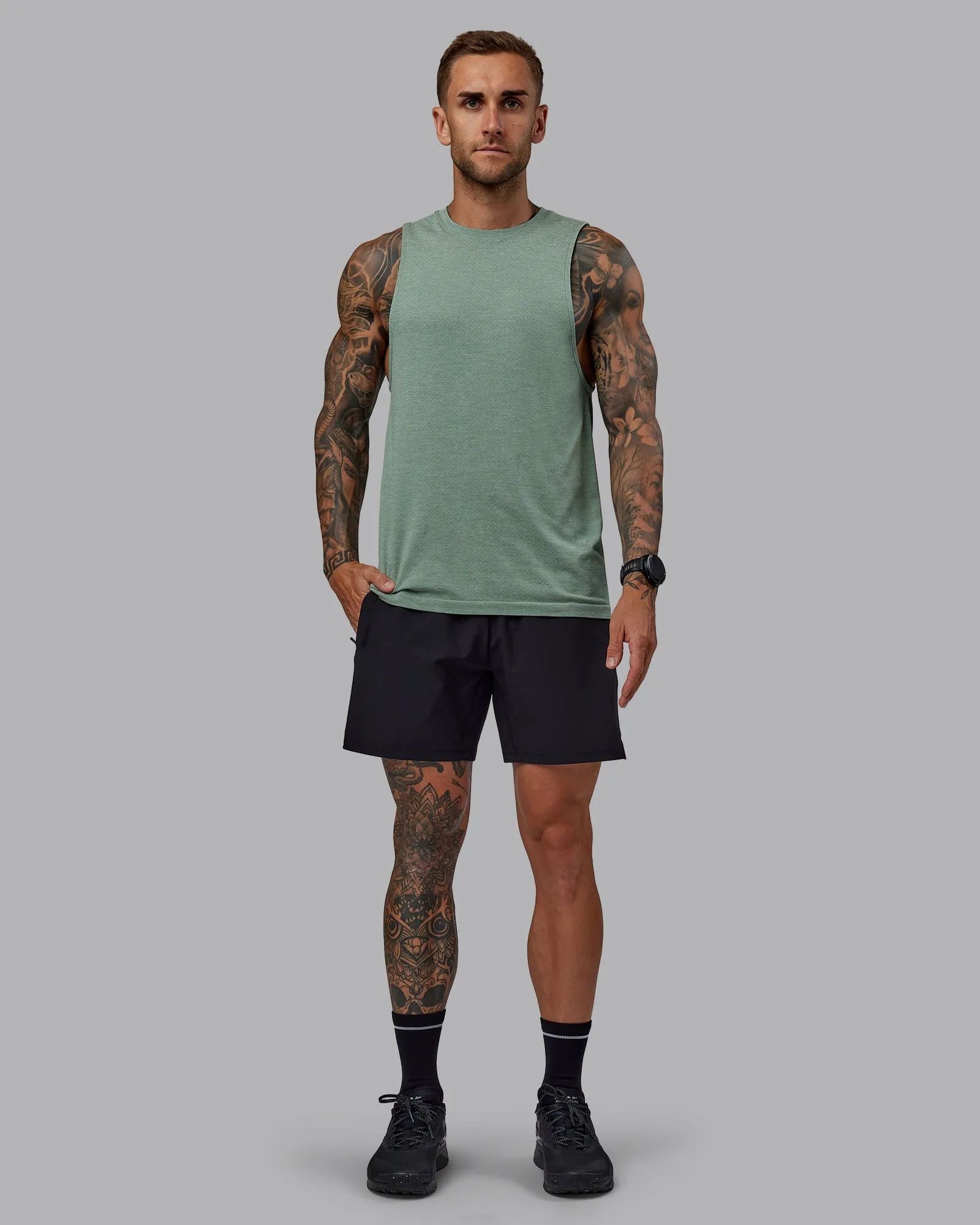 Challenger 6" Performance Shorts - Black