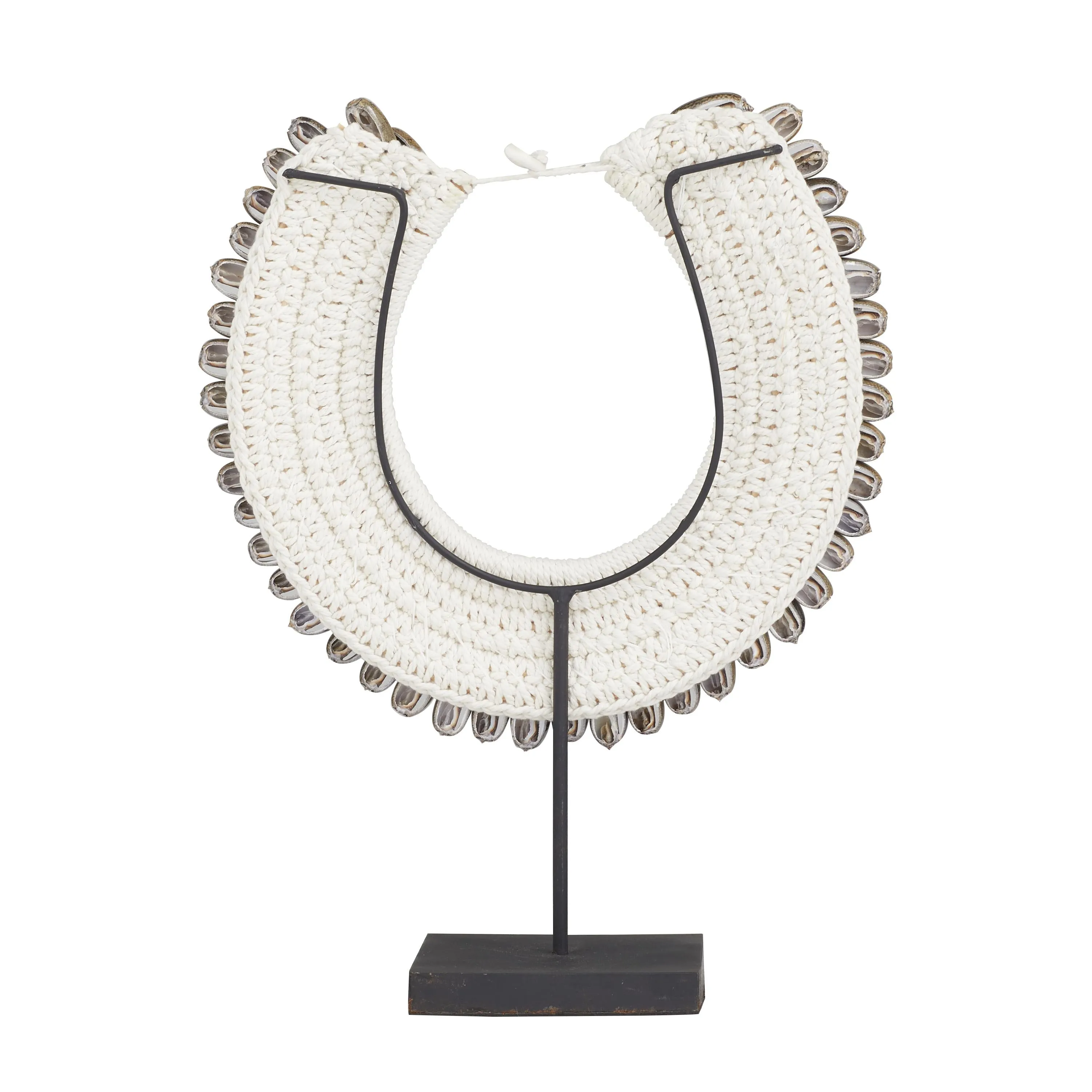 DECORATIVE BALINESE SHELL NECKLACE