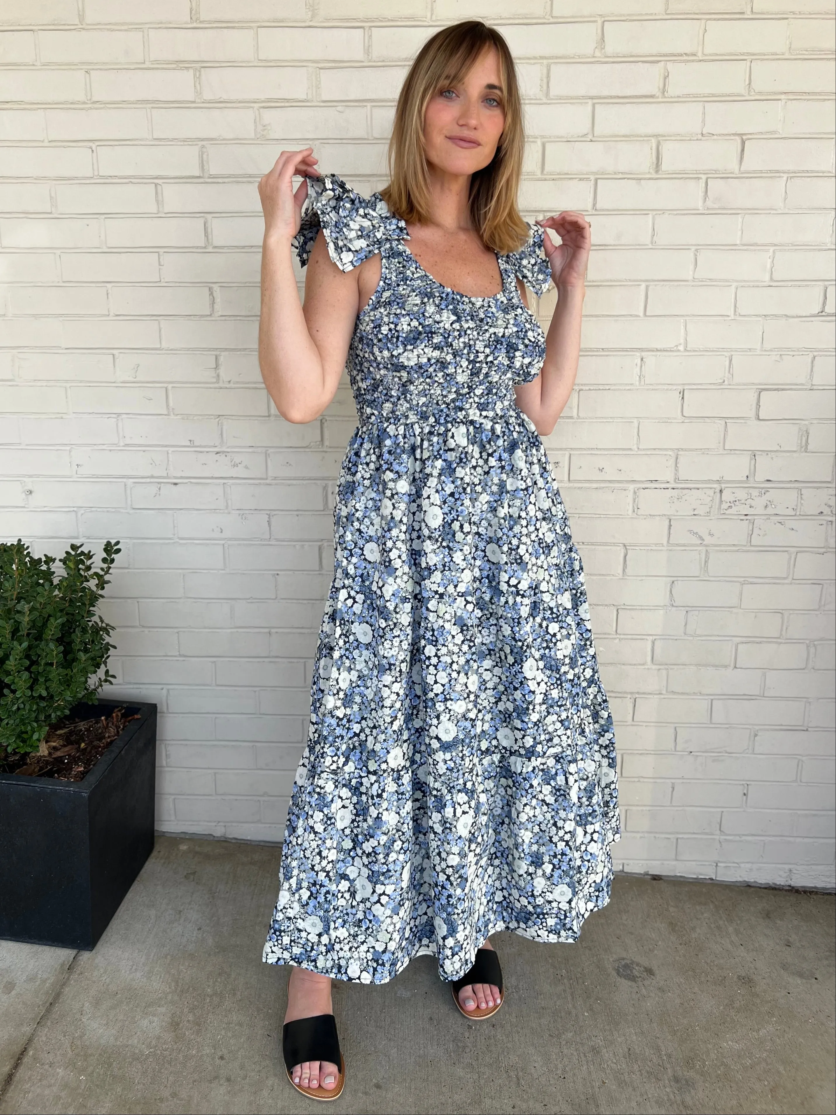 Emmy Flutter Sleeve Midi Dress