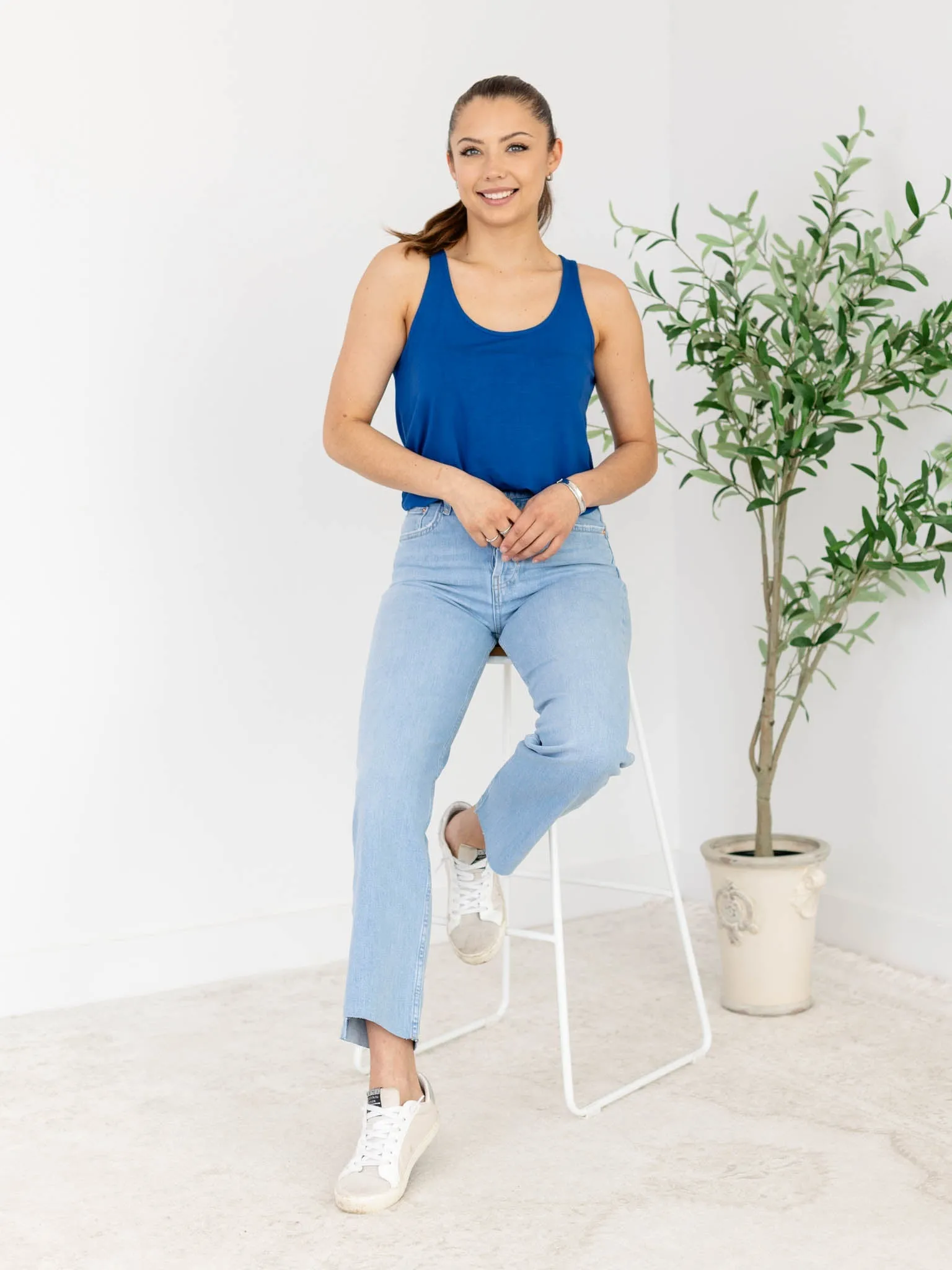 Flowy Hem Sleevless Tank Top