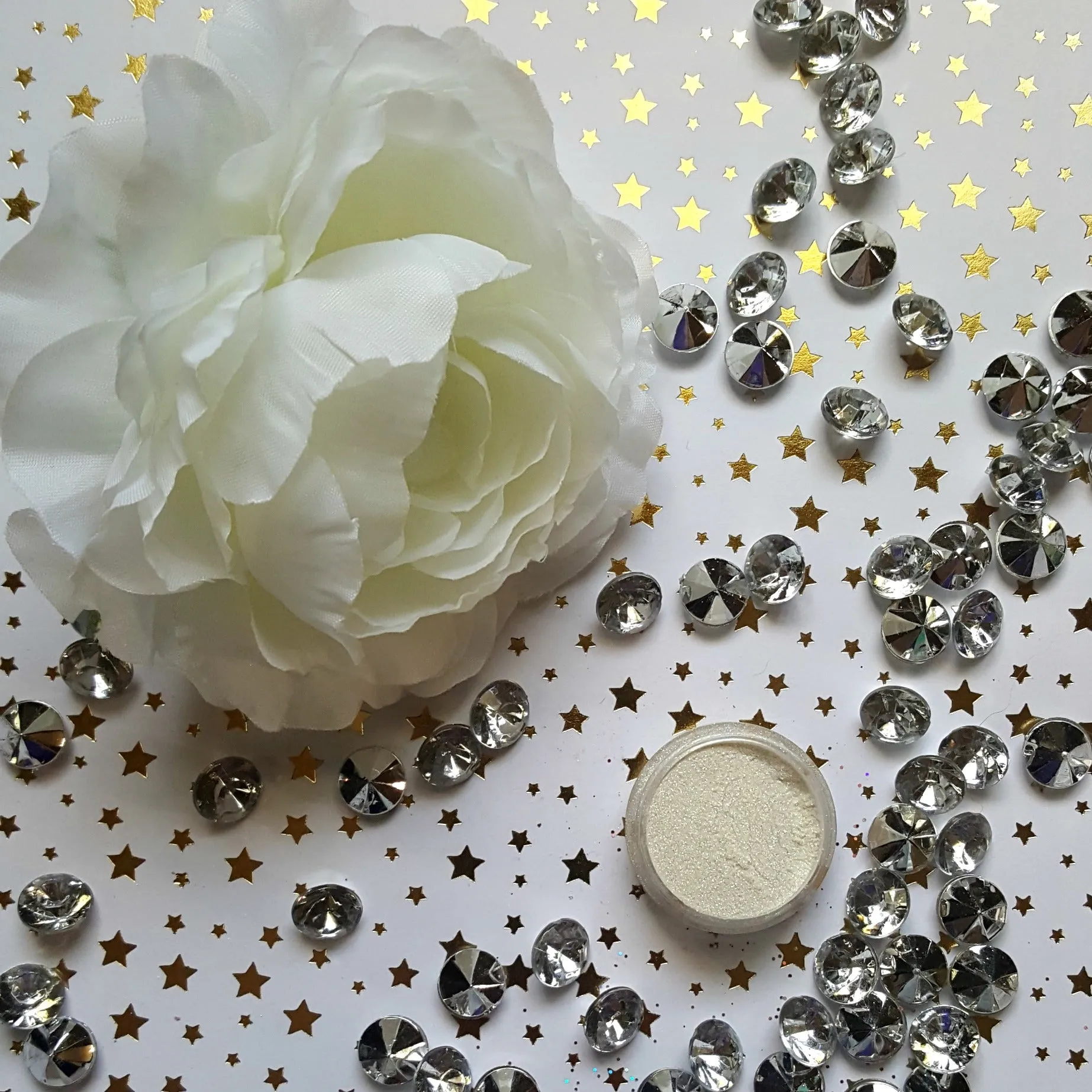 Ice Queen Loose Eyeshadow