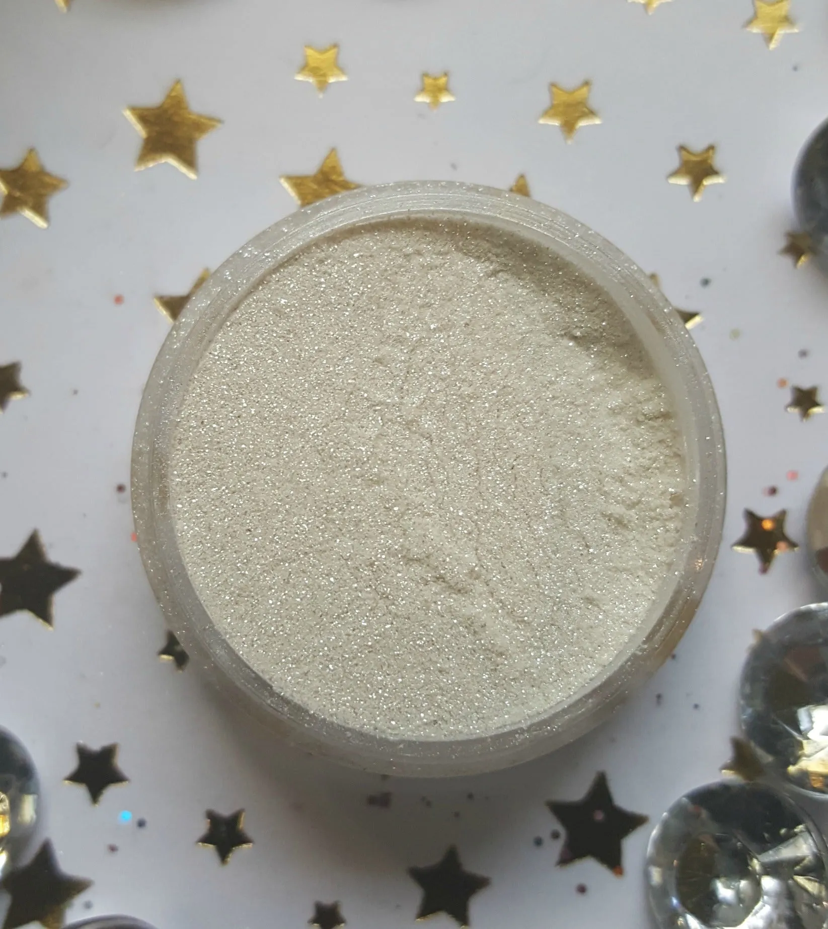 Ice Queen Loose Eyeshadow