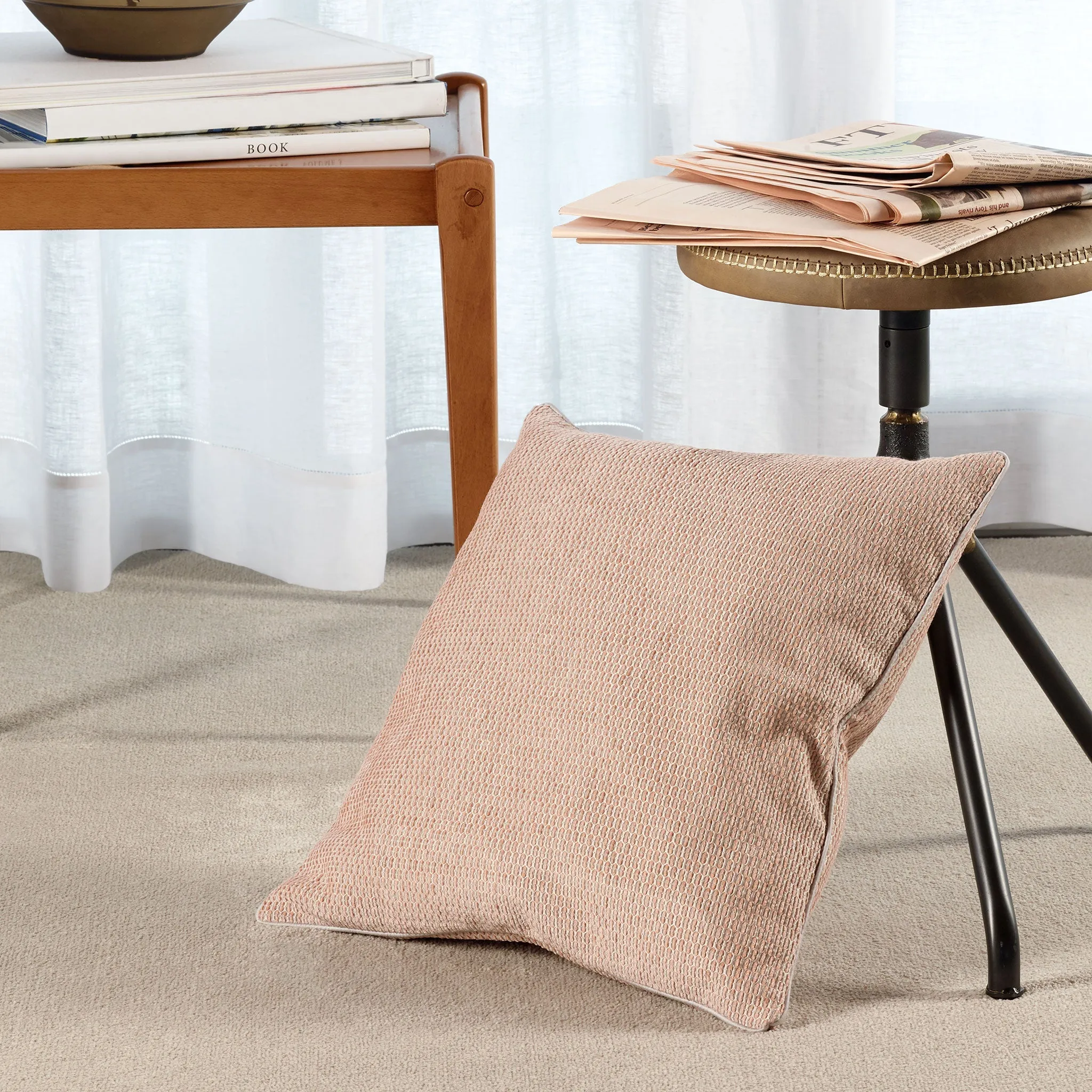 jasmim decorative pillow