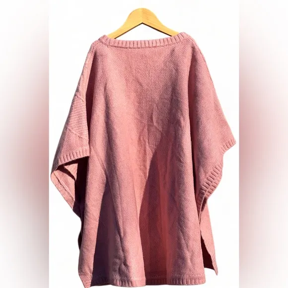 LOFT WOMEN’S MODERN PONCHO NWT