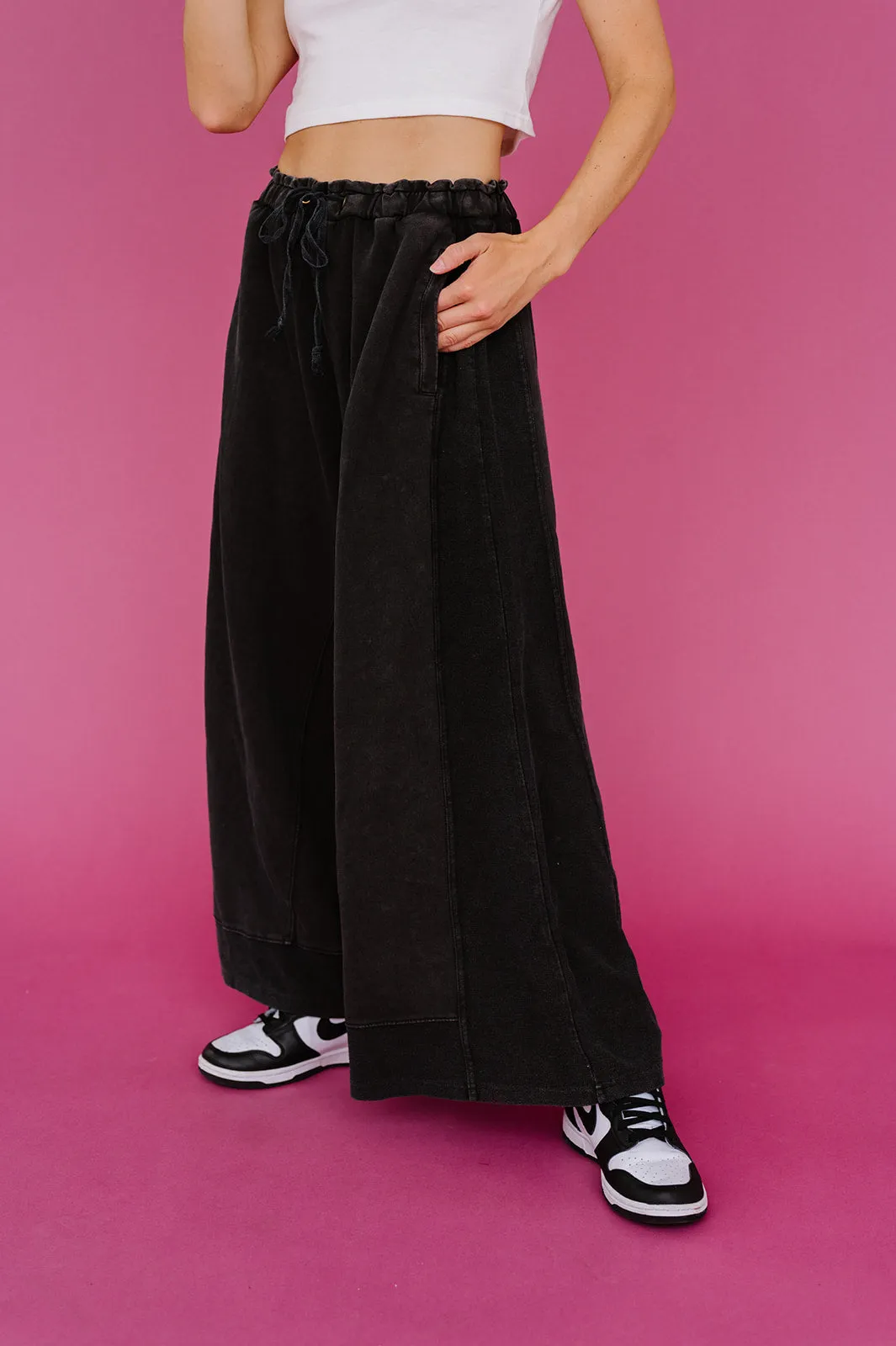 Loving Is Easy Lounge Pant// Black *RESTOCKED*