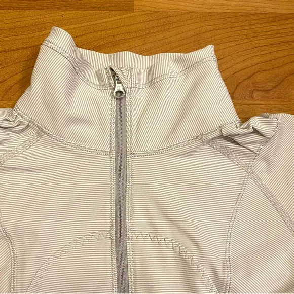 Lululemon 1/4 Zip Running Jacket - Size 4