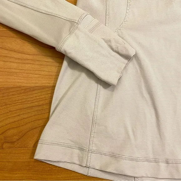Lululemon 1/4 Zip Running Jacket - Size 4
