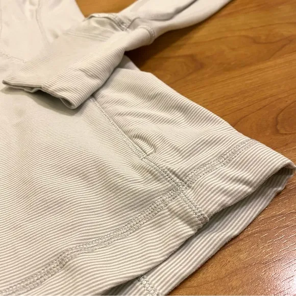 Lululemon 1/4 Zip Running Jacket - Size 4