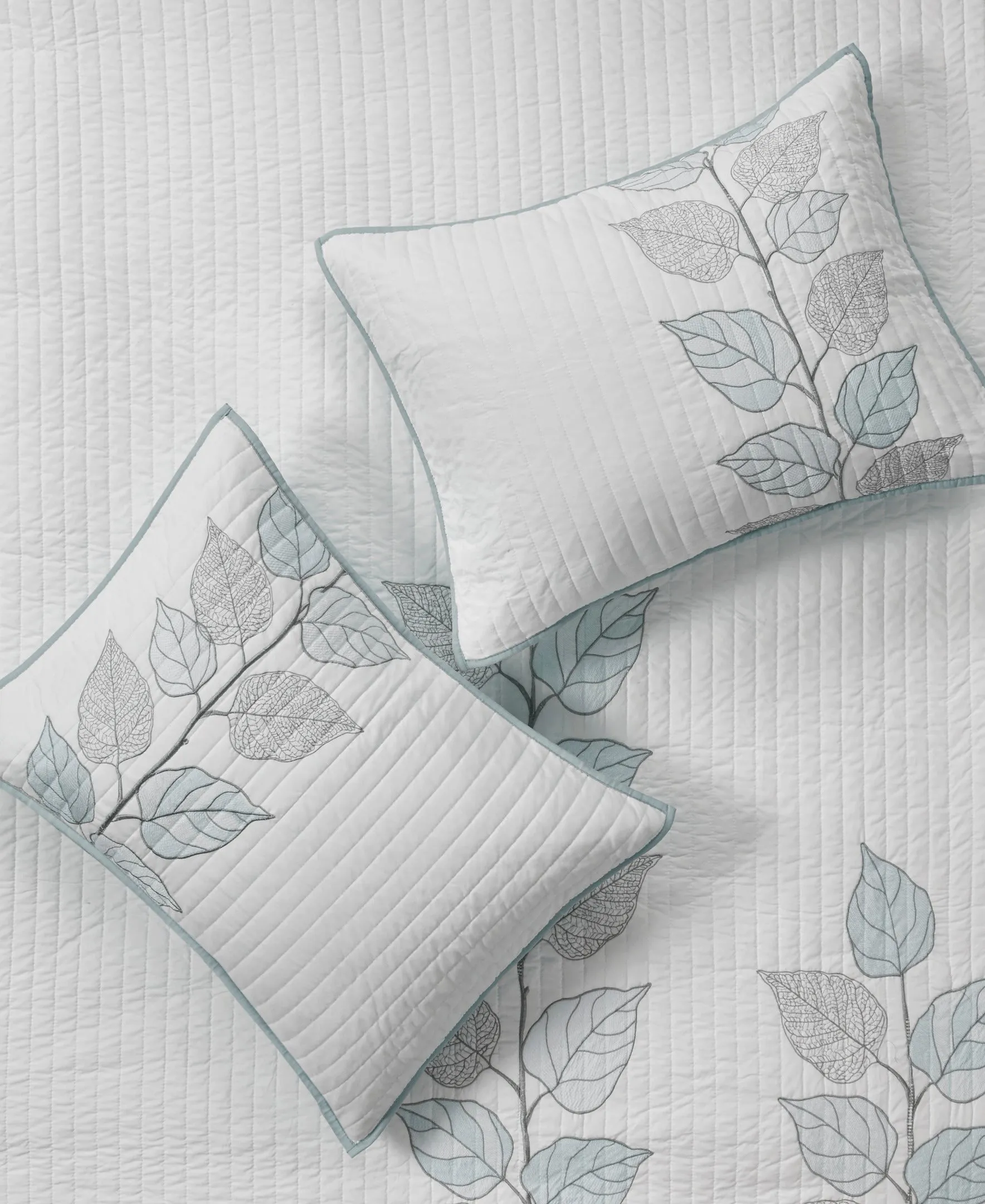 Marissa 6 Piece Embroidered Quilt Set with Throw Pillows