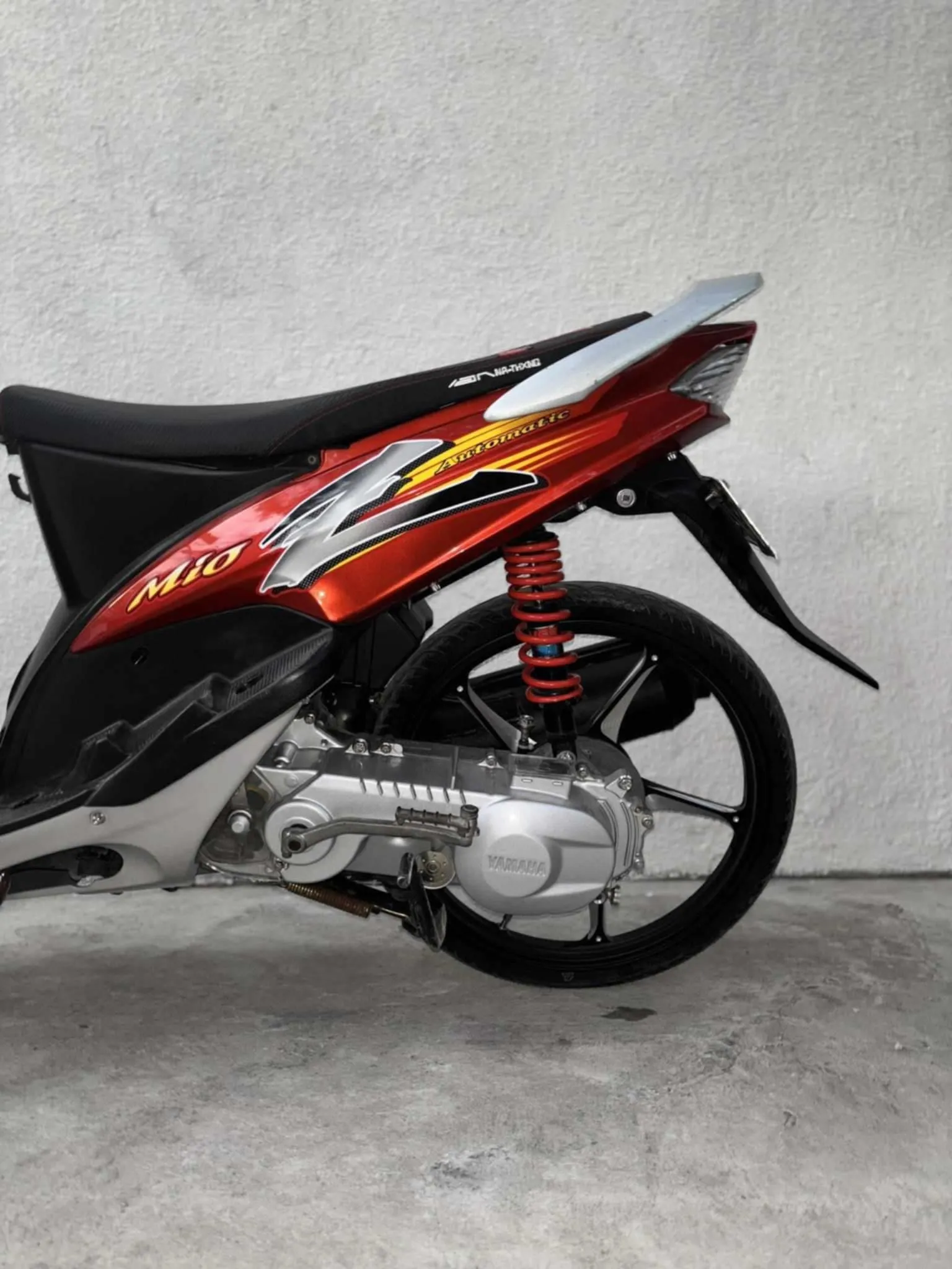 NATHONG FLAT SEAT SPORTY