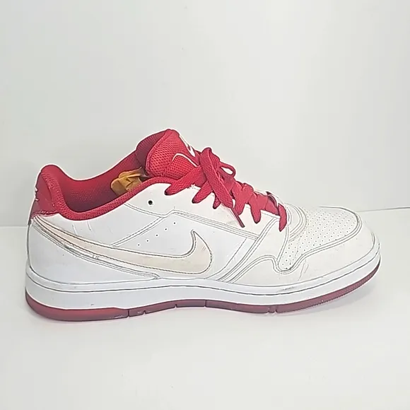 Nike Air Prestige III 3, Size 10, Red and White