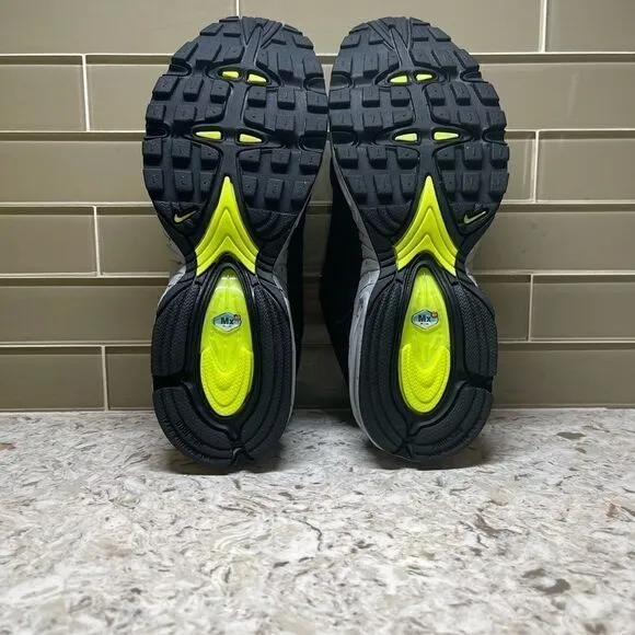 Nike Air Max Tailwind 4 Running Shoes