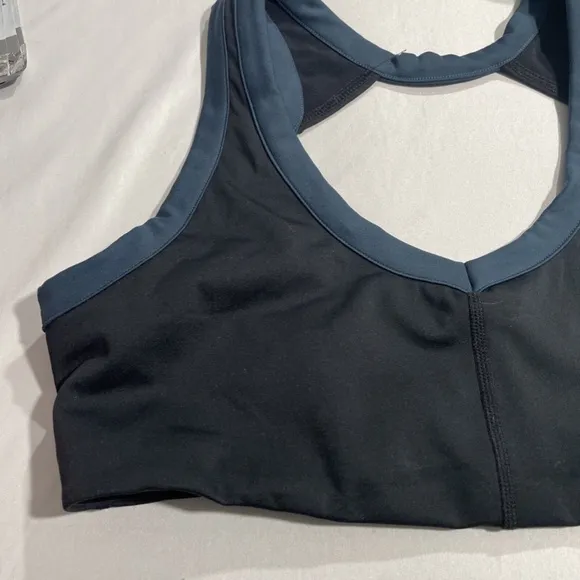 NWT $48 Free‎ People FB Movement [ Large ] Rebel Sports Bra in Black/Navy