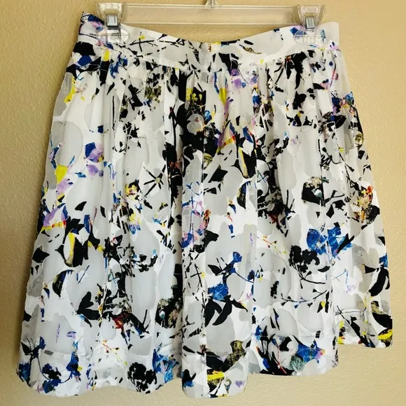 NWT Elizabeth and James Risley Skirt, floral, sz‎ 6