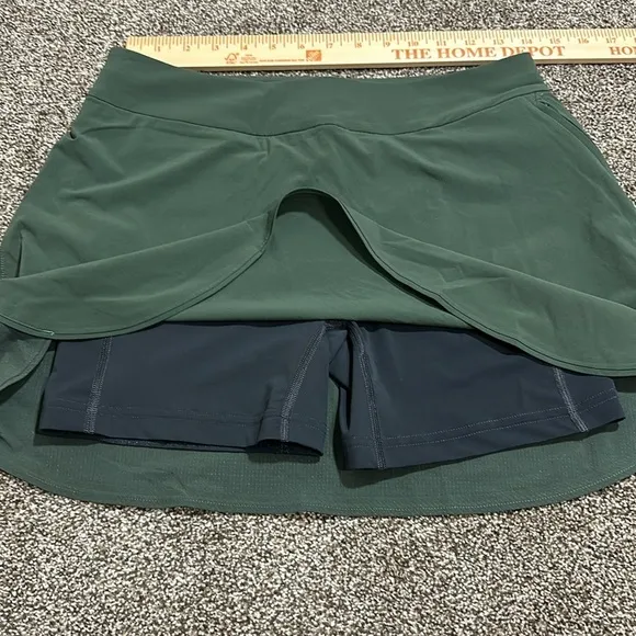 NWT Outdoor Voices The Exercise 3” Skort Evergreen Medium
