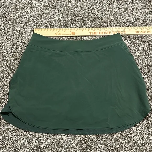 NWT Outdoor Voices The Exercise 3” Skort Evergreen Medium