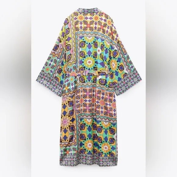 NWT ZARA Vibrant Multicolor Satin Printed Long Belted Kimono