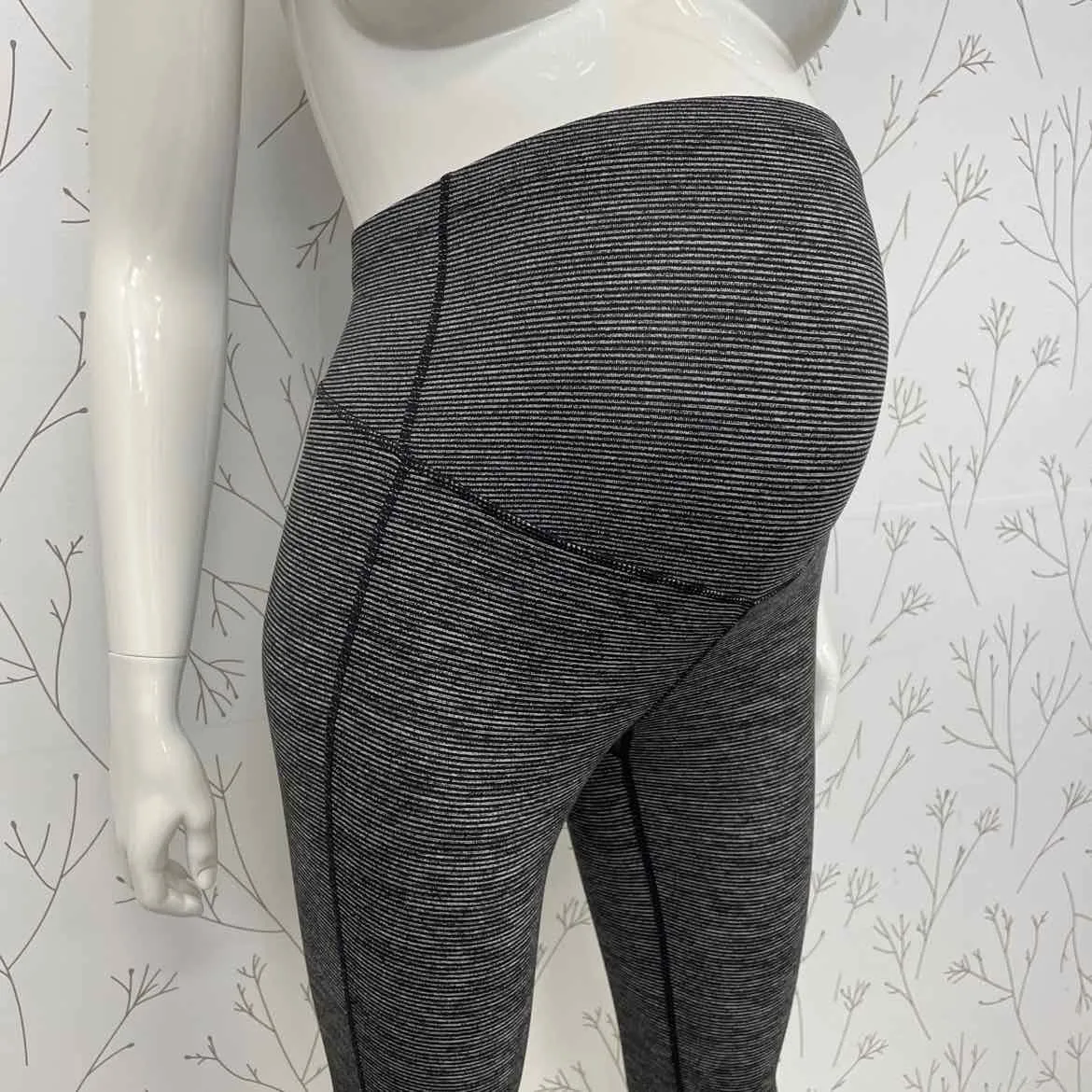 Old Navy CAPRIS matern