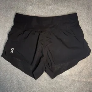 ON running On Cloud Women's Active Wear Race Shorts Medium Black.