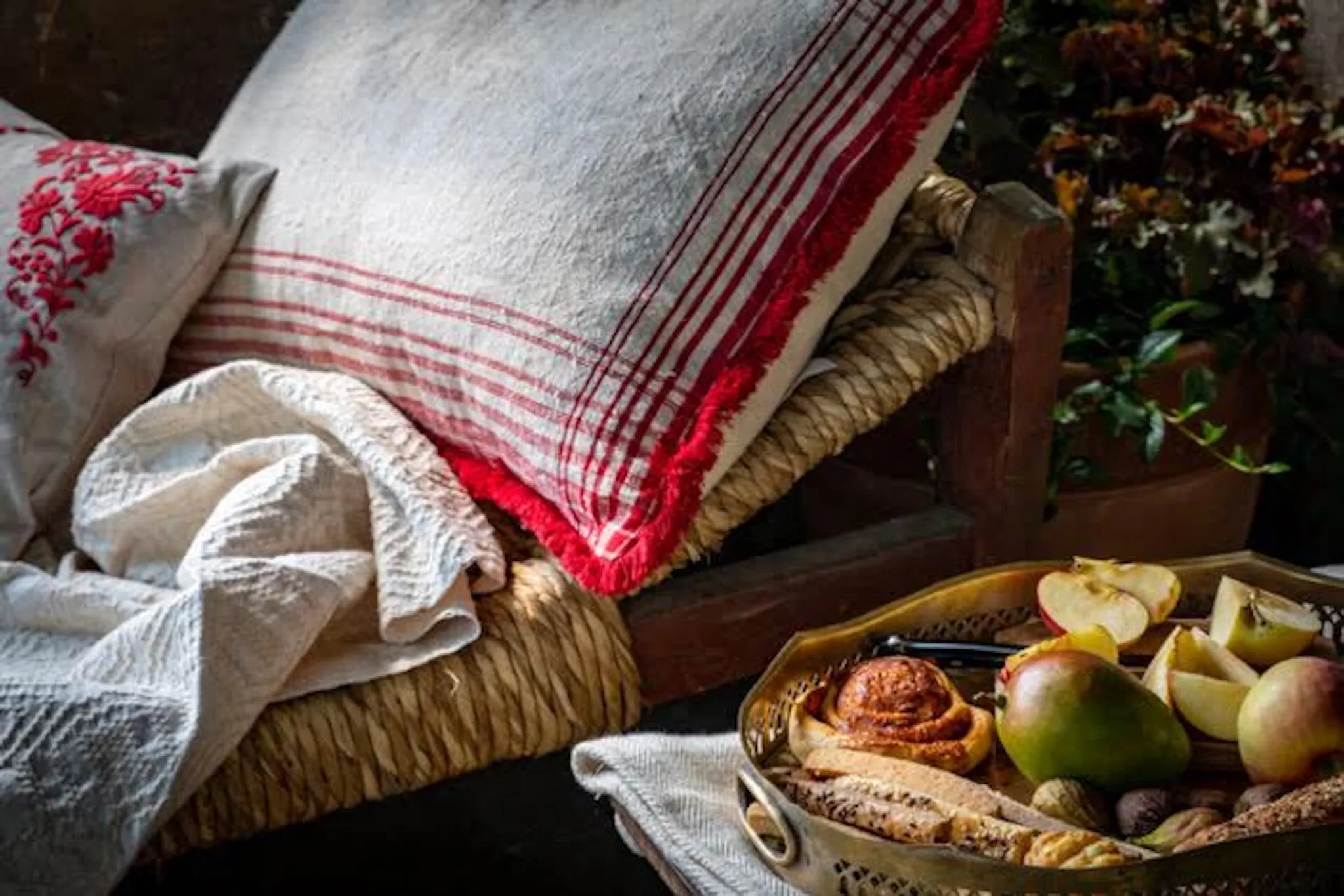 Pillow: Antique handwoven decorative pillow, Hungarian hemp - P102