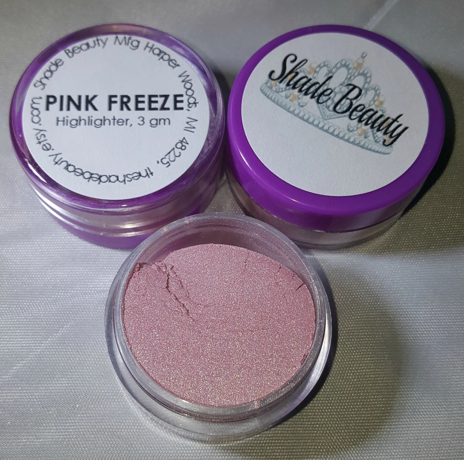 Pink Freeze Loose Highlighter