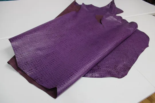 PURPLE CAIMAN EMBOSSED LEATHER: Genuine Leather 2.5-3 oz. - Leather working, Perfect for Bags, Earrings, Wallets