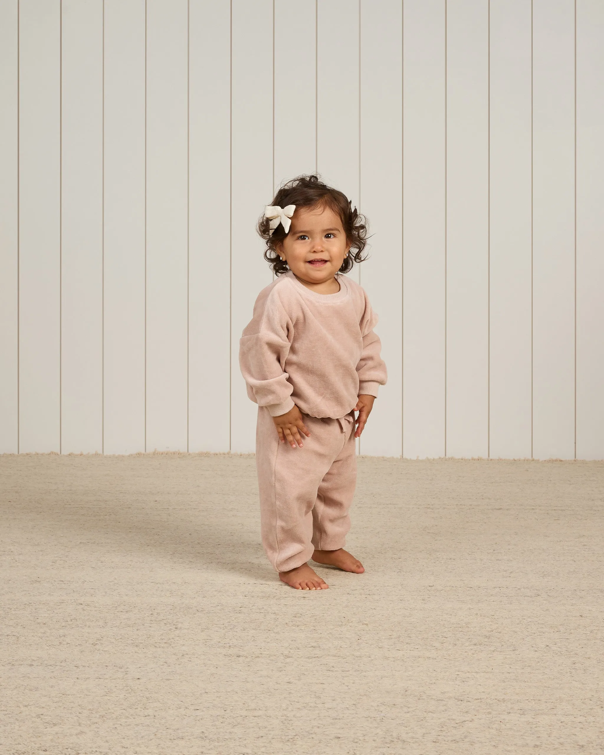 Quincy Mae Velour Relaxed Sweatpant - Blush