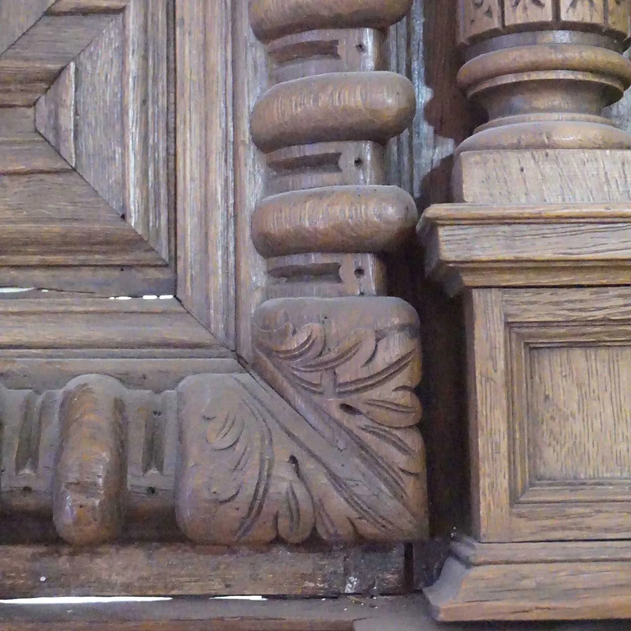 Rare English Jacobean Broke Hall Oak Paneled Room and Fireplace Surround