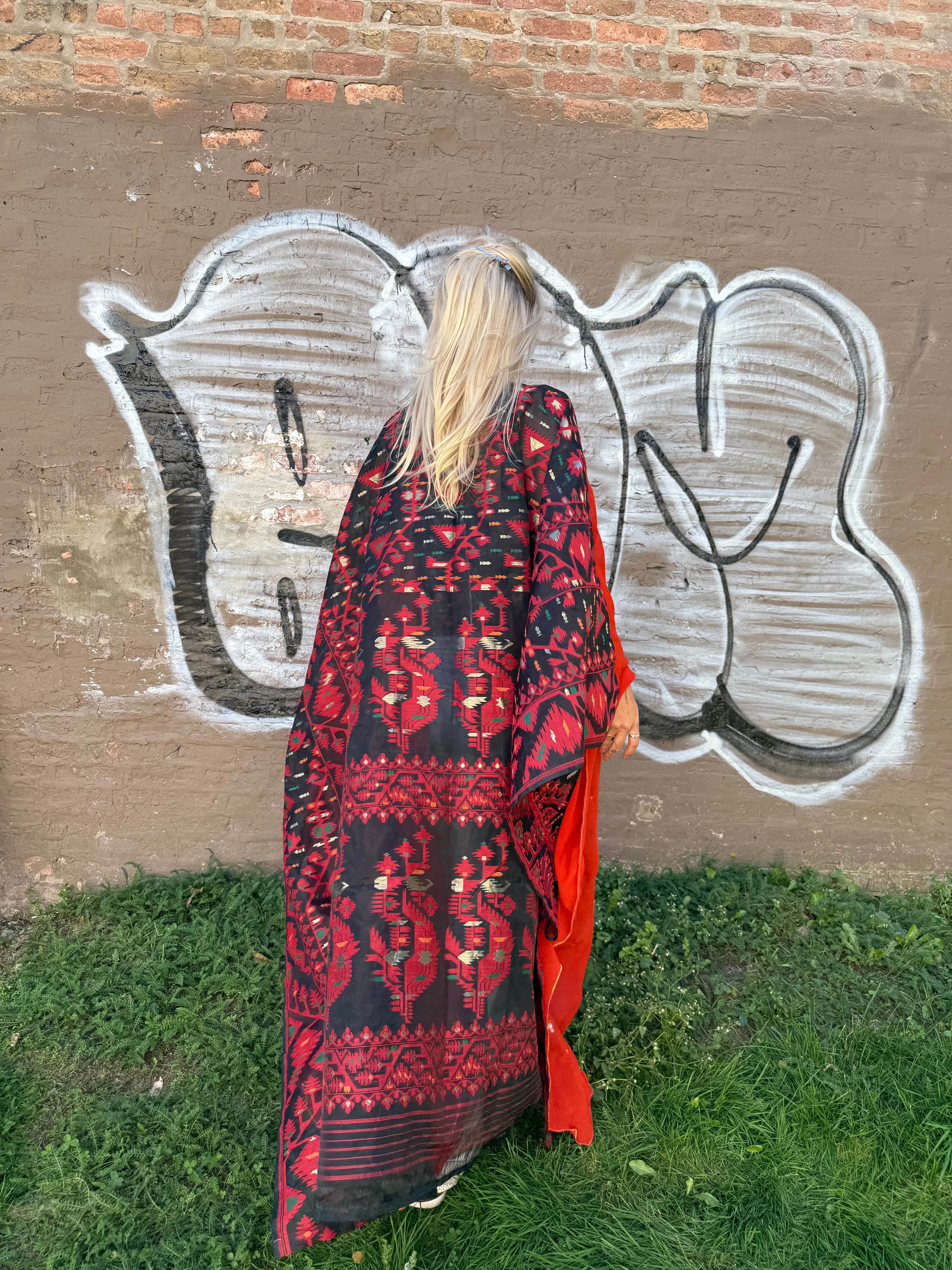 Reclaimed Catch me, I’m Levitating Kimono