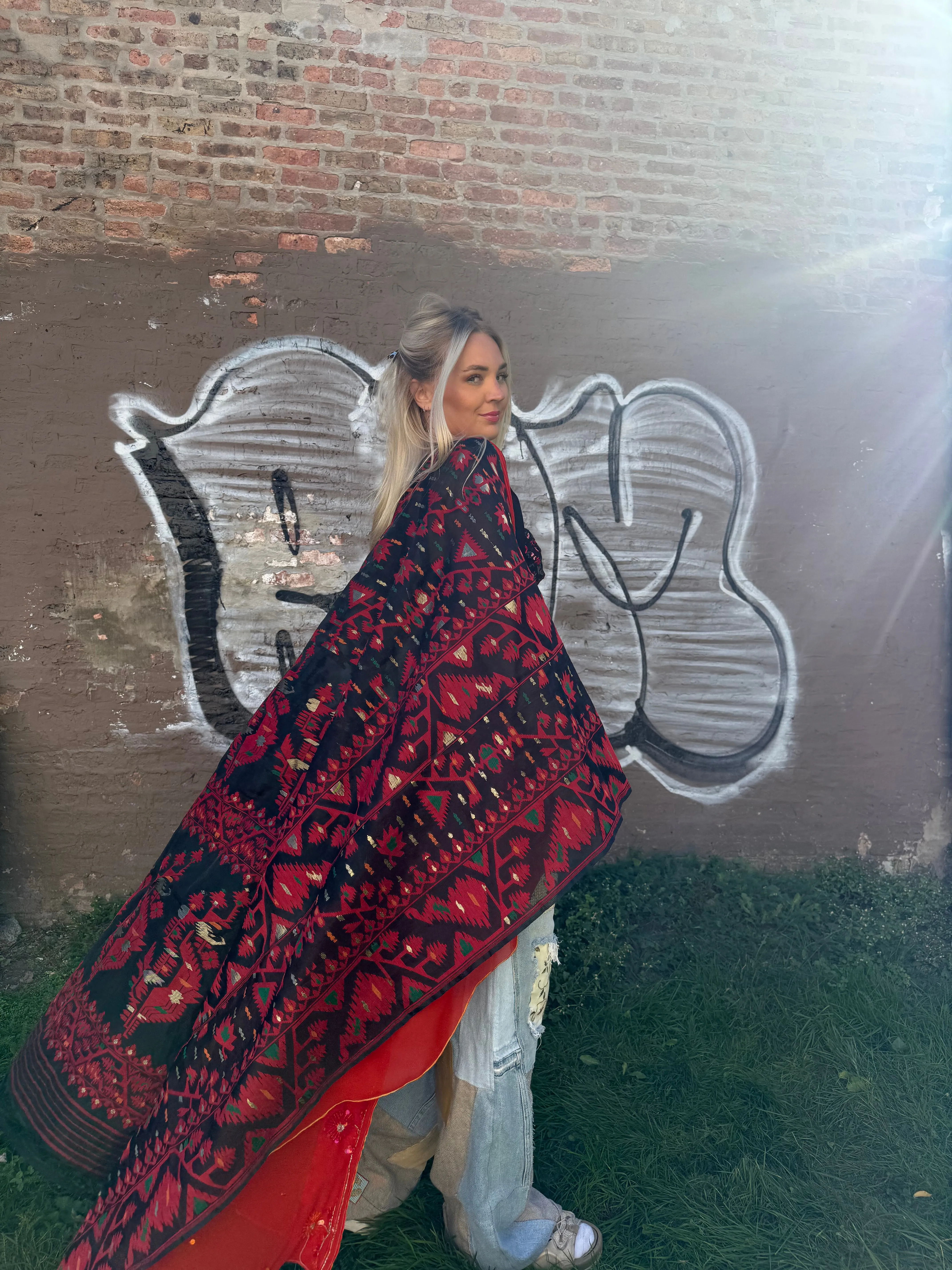 Reclaimed Catch me, I’m Levitating Kimono