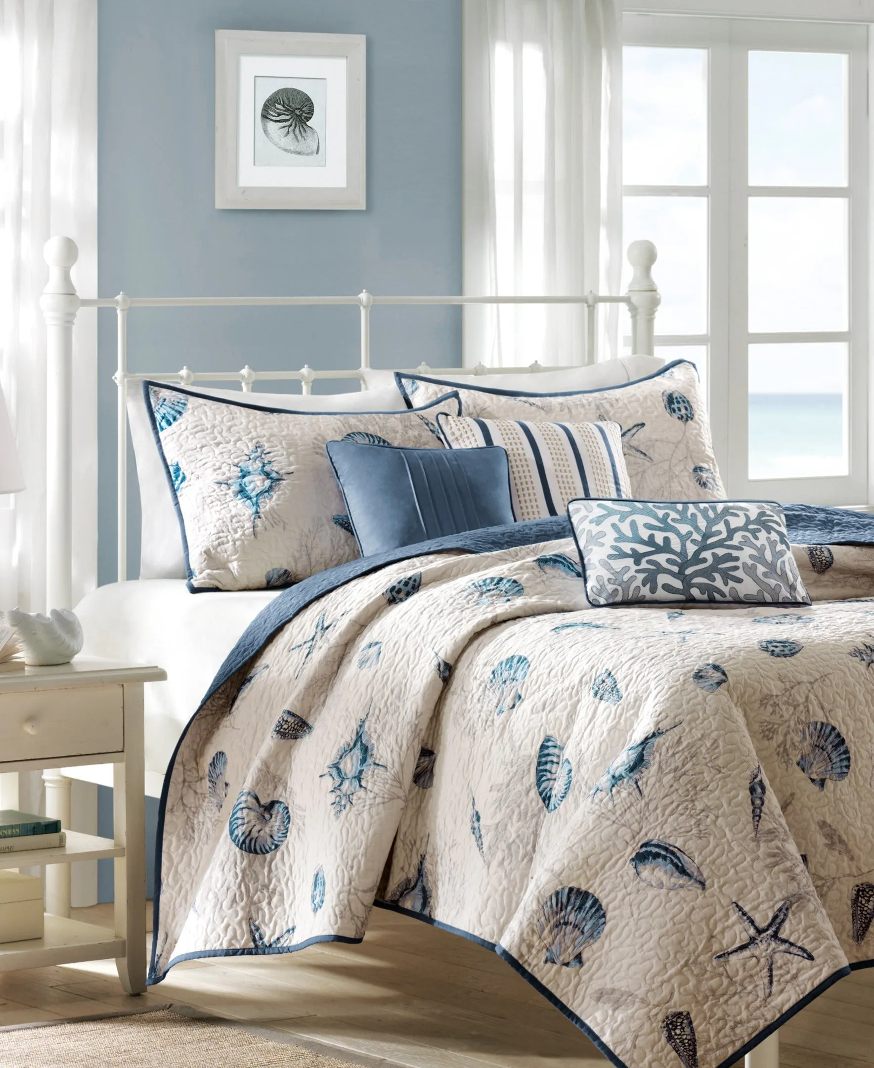 Rockaway Quilt Set with Throw Pillows