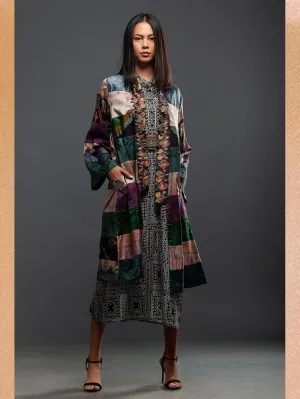 Sanskar by Sonam Dubal - Silk Ikat Paneled Short Kimono
