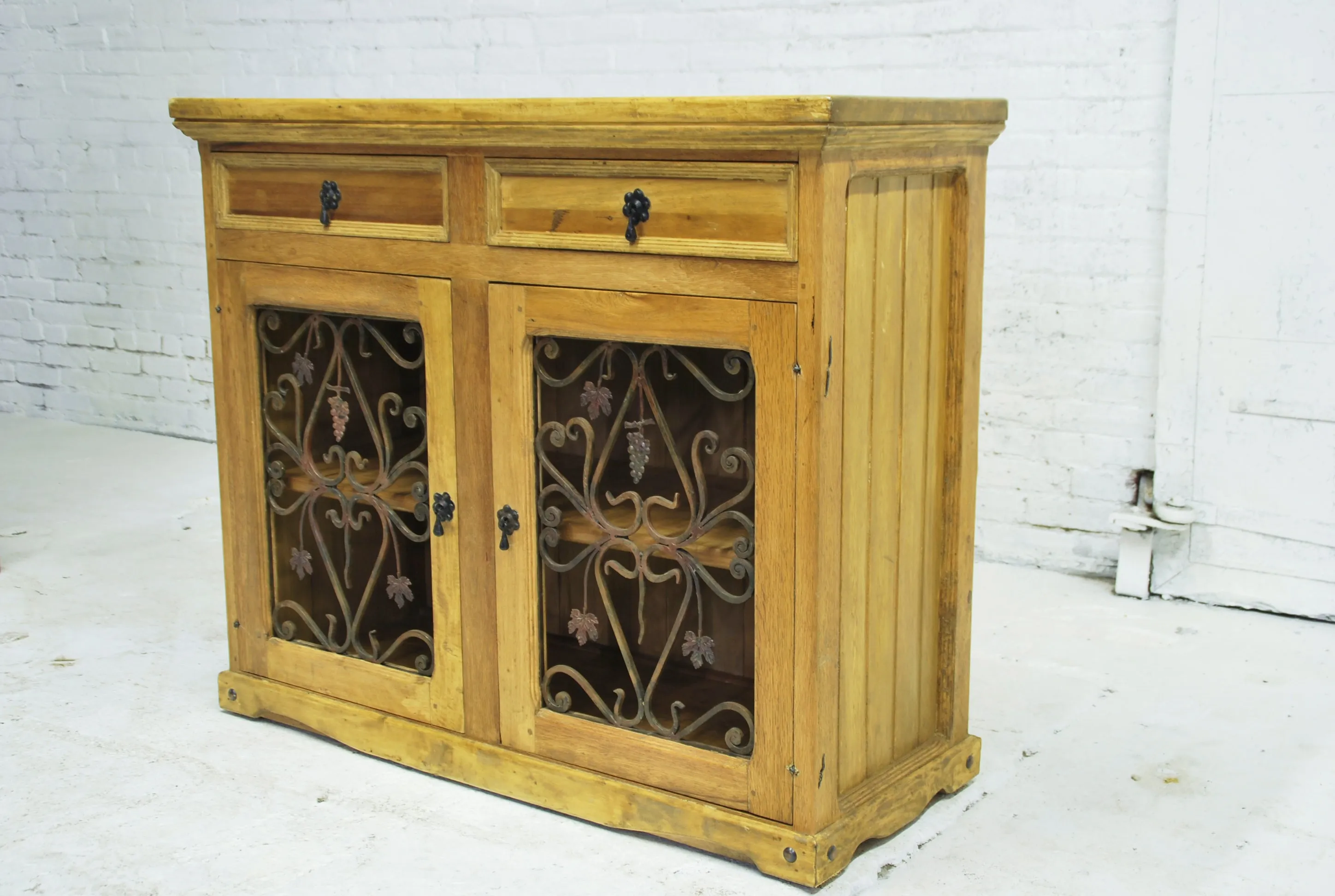 SIDE BOARDS SB-019