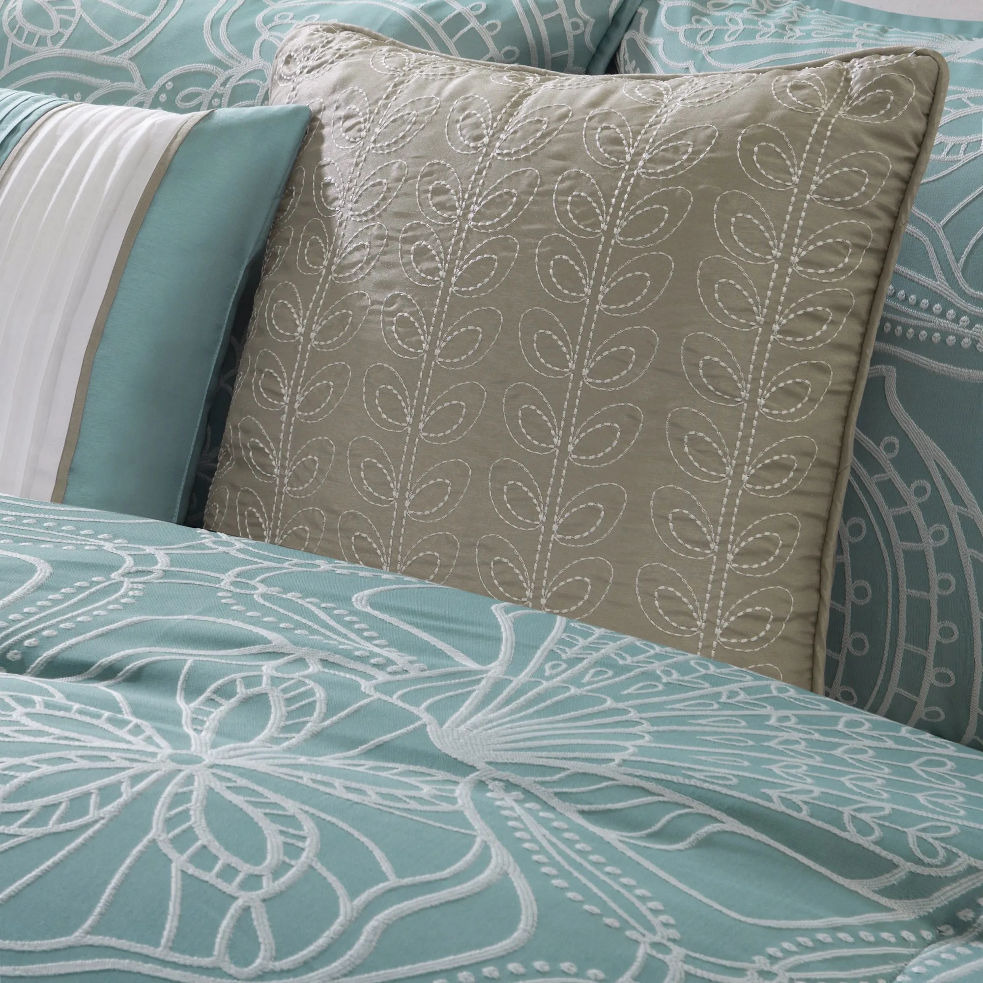 Soledad 7 Piece Comforter Set