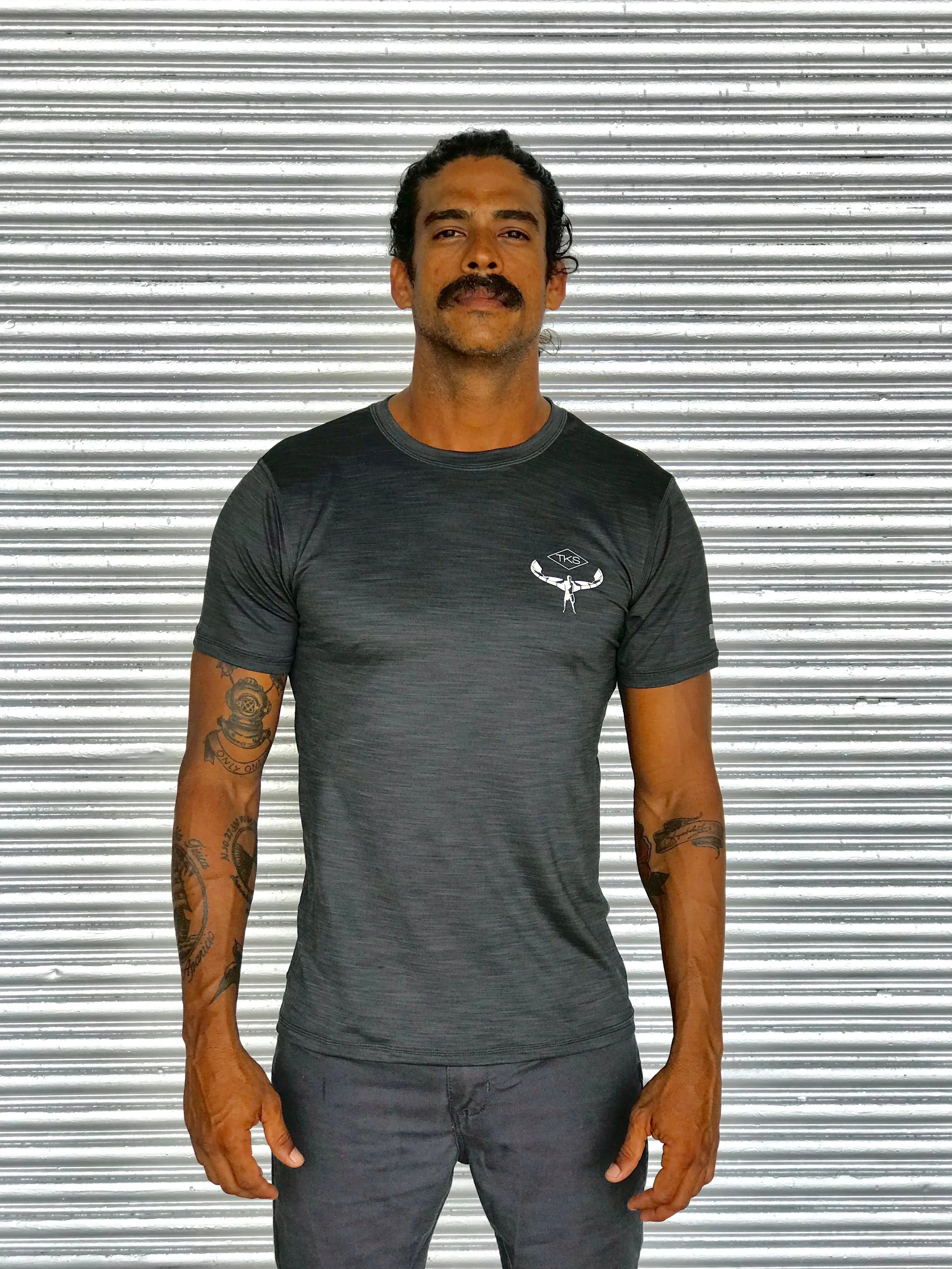 TKS Hybrid Pro Sunshirt - Charcoal SS